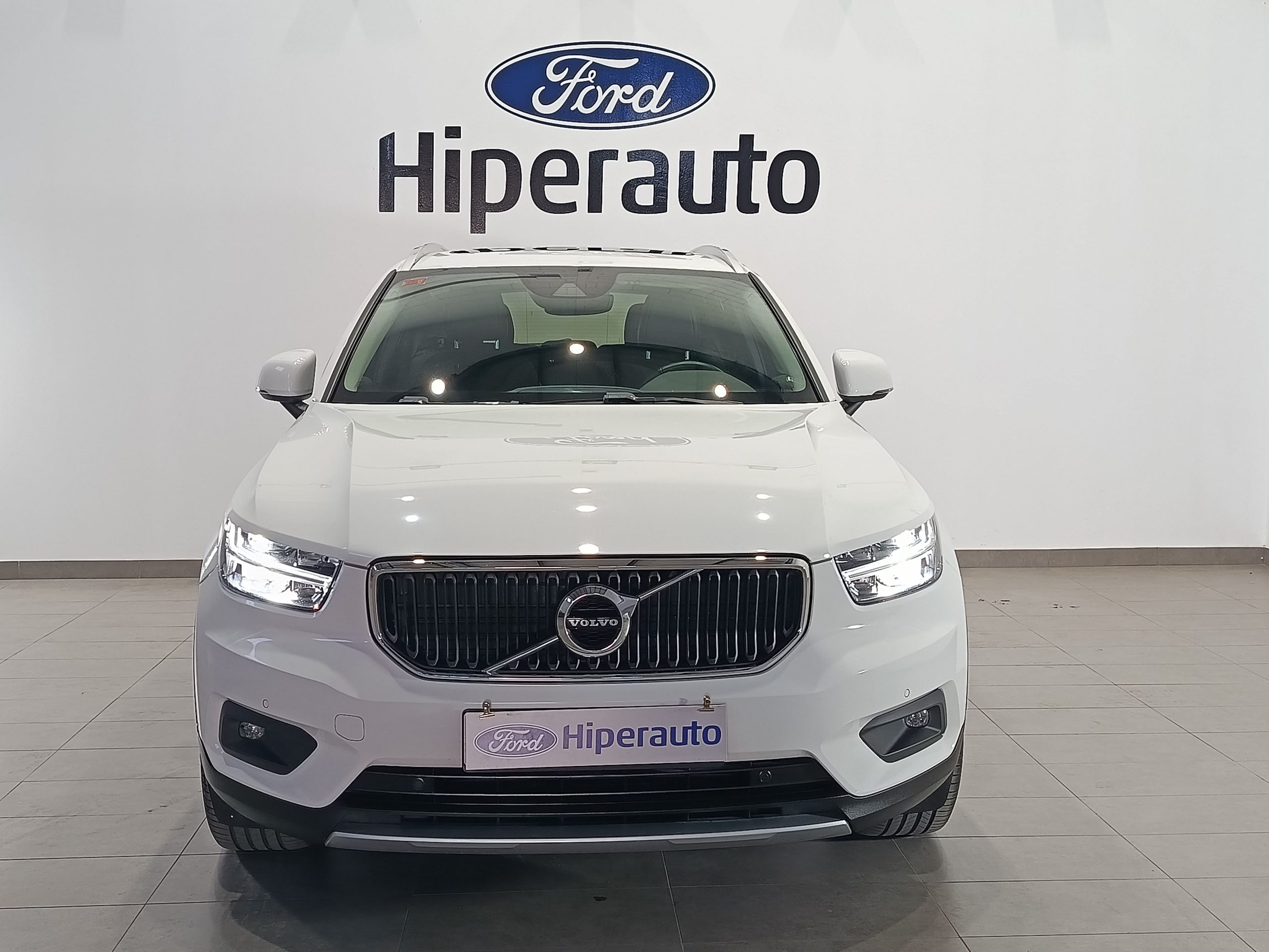 VOLVO XC40 2.0 D3 150CV MOMENTUM AUTO - Imagen 2