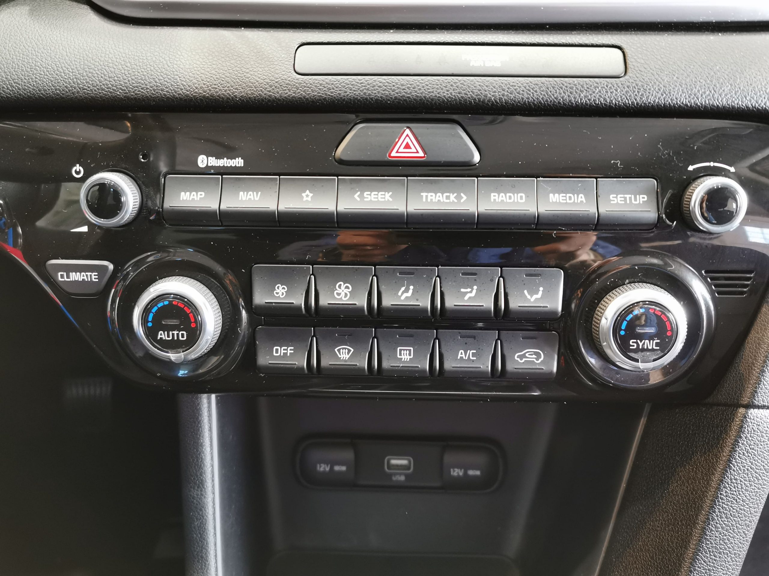 KIA SPORTAGE 1.6MHEV 136CV DRIVE S&S 4X2 MT6 - Imagen 22