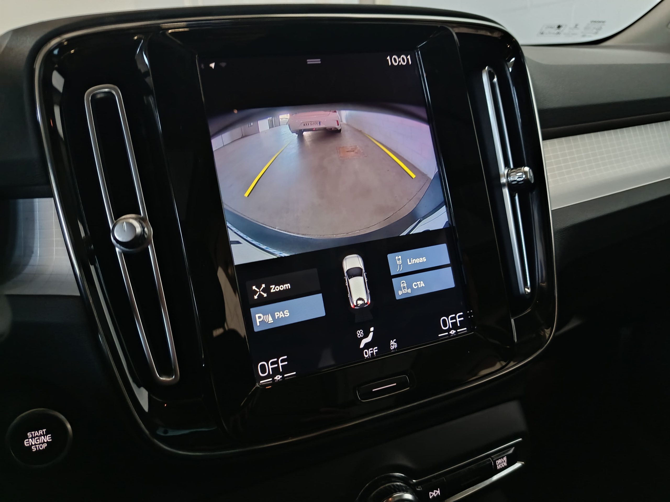 VOLVO XC40 2.0 D3 150CV MOMENTUM AUTO - Imagen 22