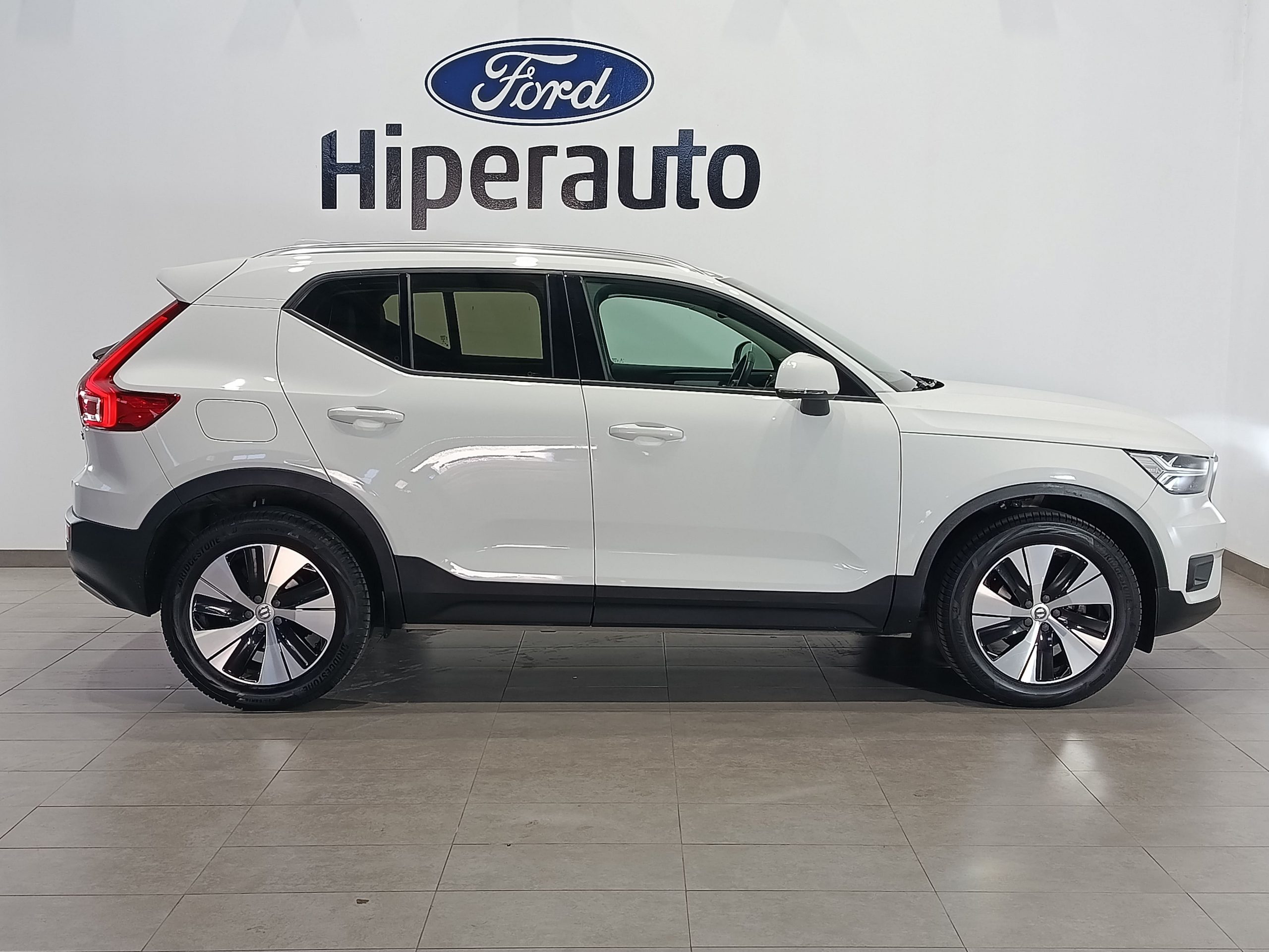 VOLVO XC40 2.0 D3 150CV MOMENTUM AUTO - Imagen 24
