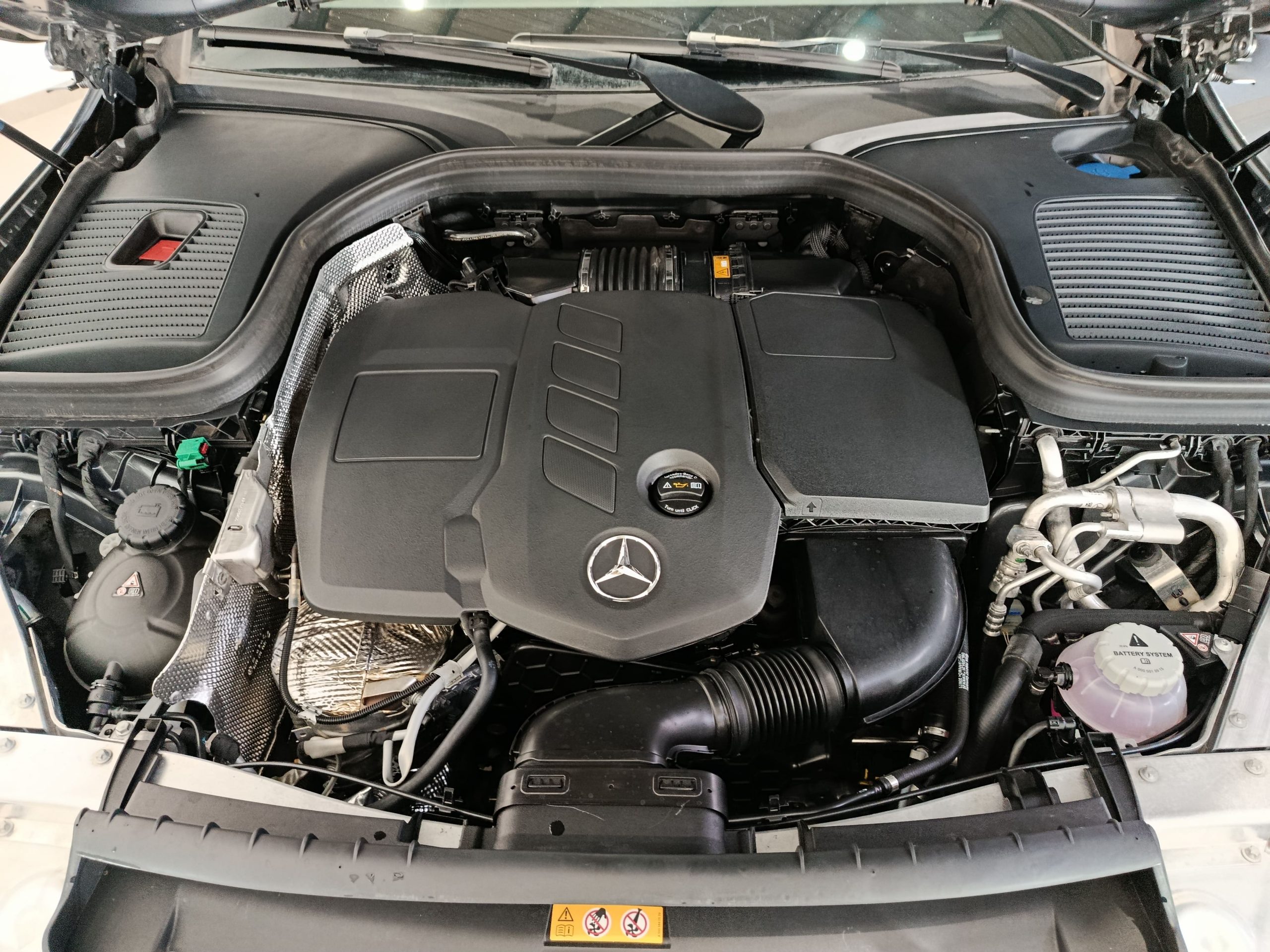MERCEDES GLC 300DE AMG-LINE 4-MATIC 306CV 9G-DCT - Imagen 25