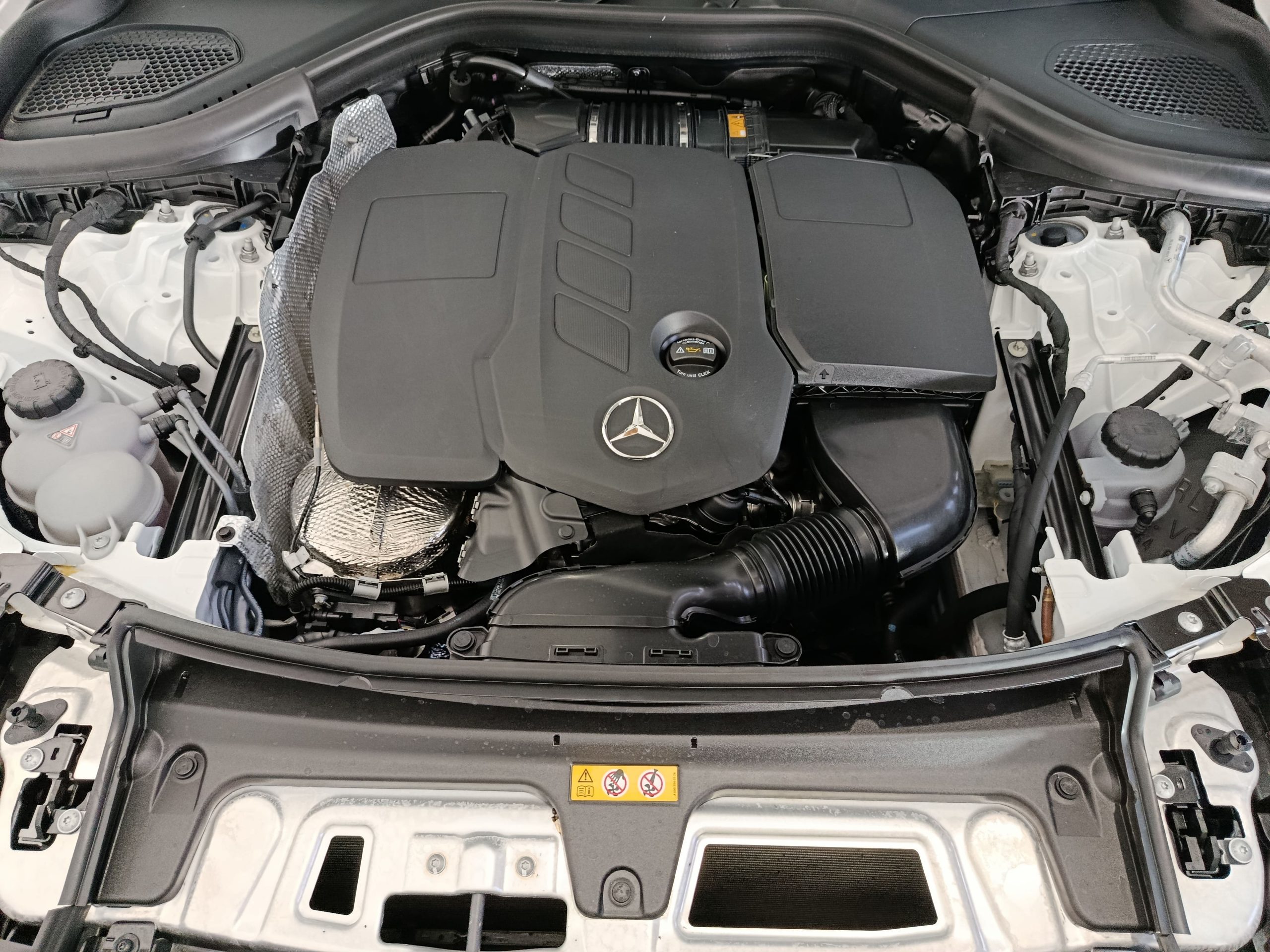 MERCEDES GLC220D 4-MATIC AVANGARDE 195CV 9G-DCT - Imagen 26