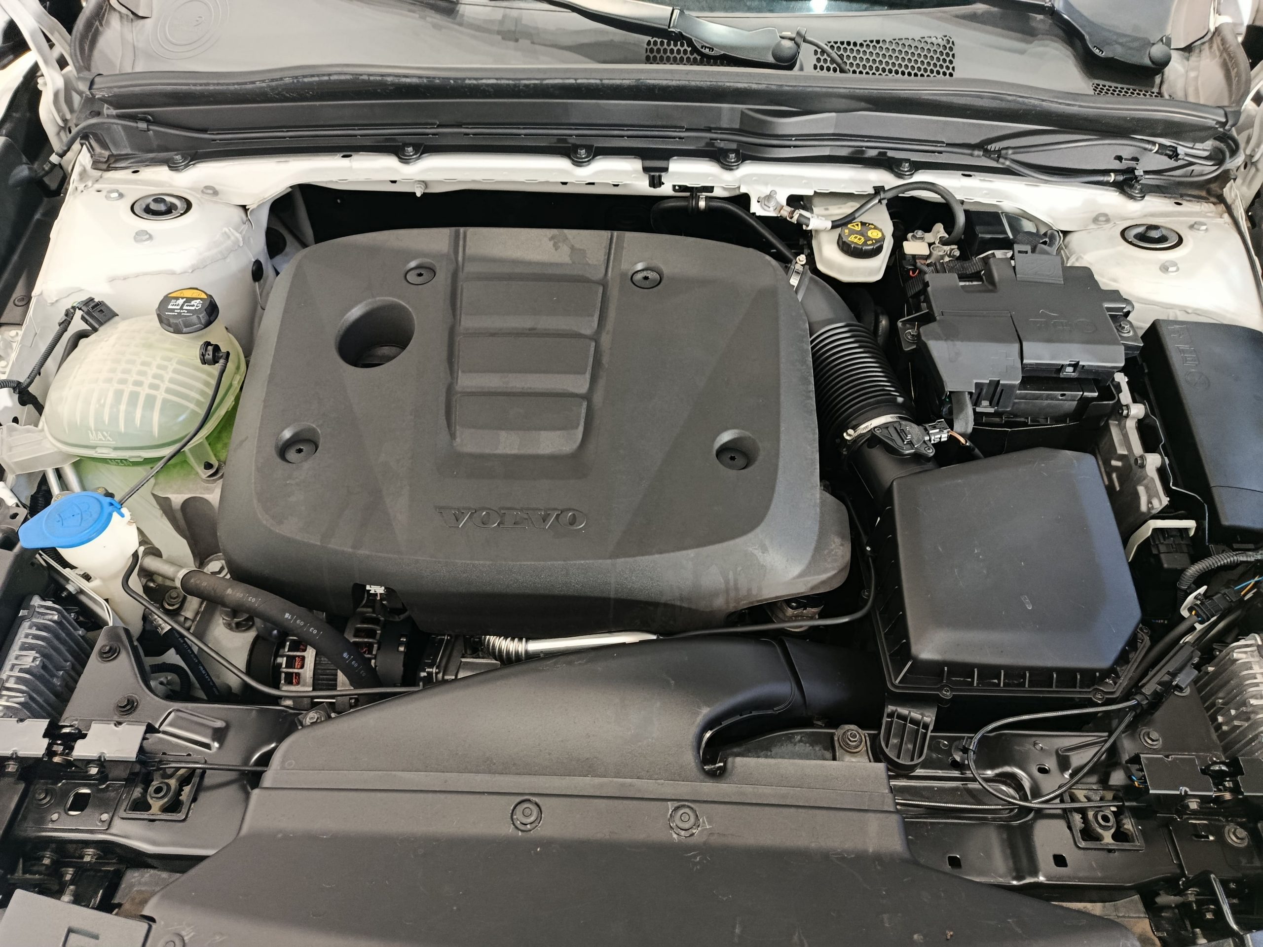 VOLVO XC40 2.0 D3 150CV MOMENTUM AUTO - Imagen 26