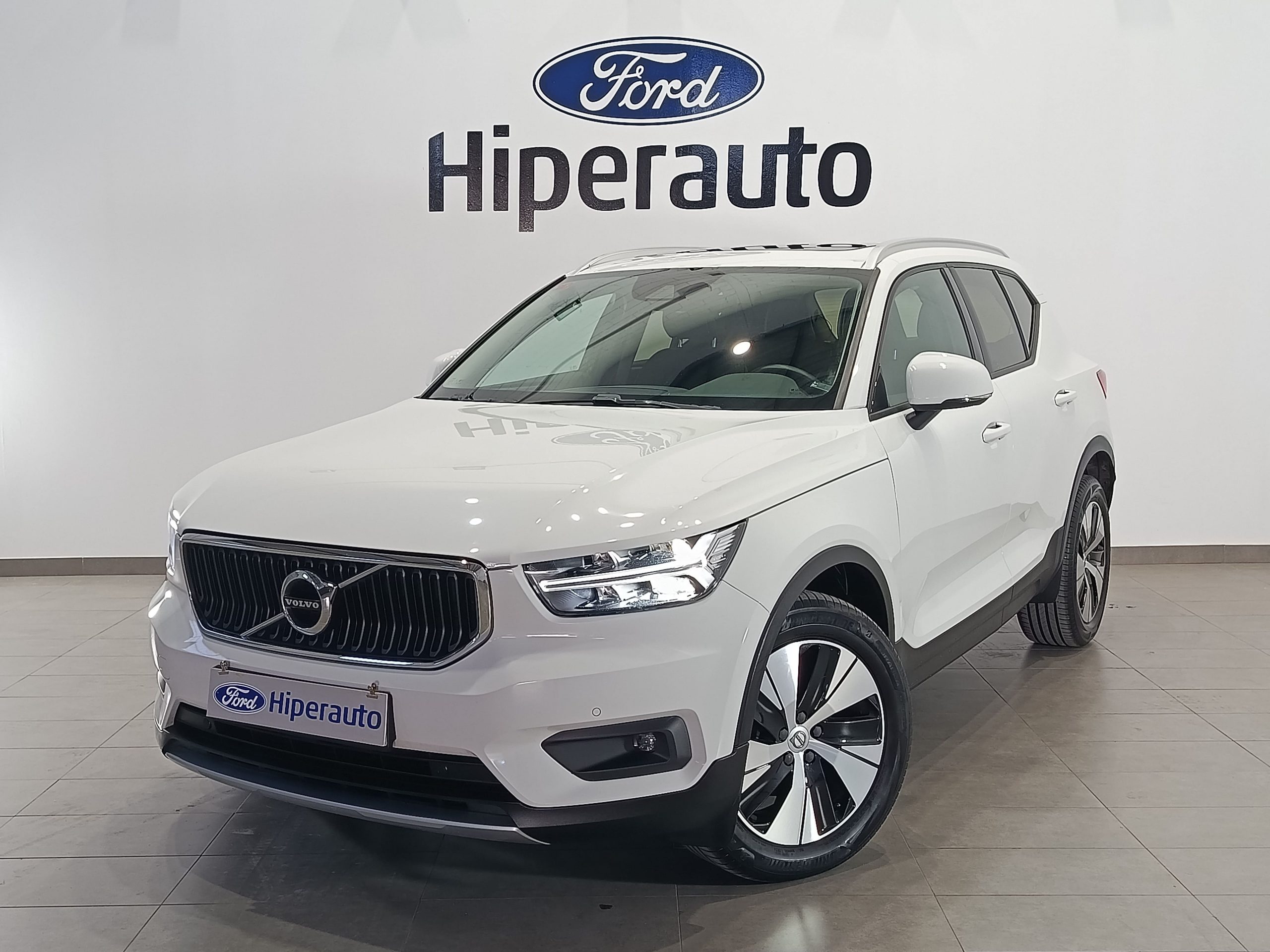 VOLVO XC40 2.0 D3 150CV MOMENTUM AUTO - Imagen 3
