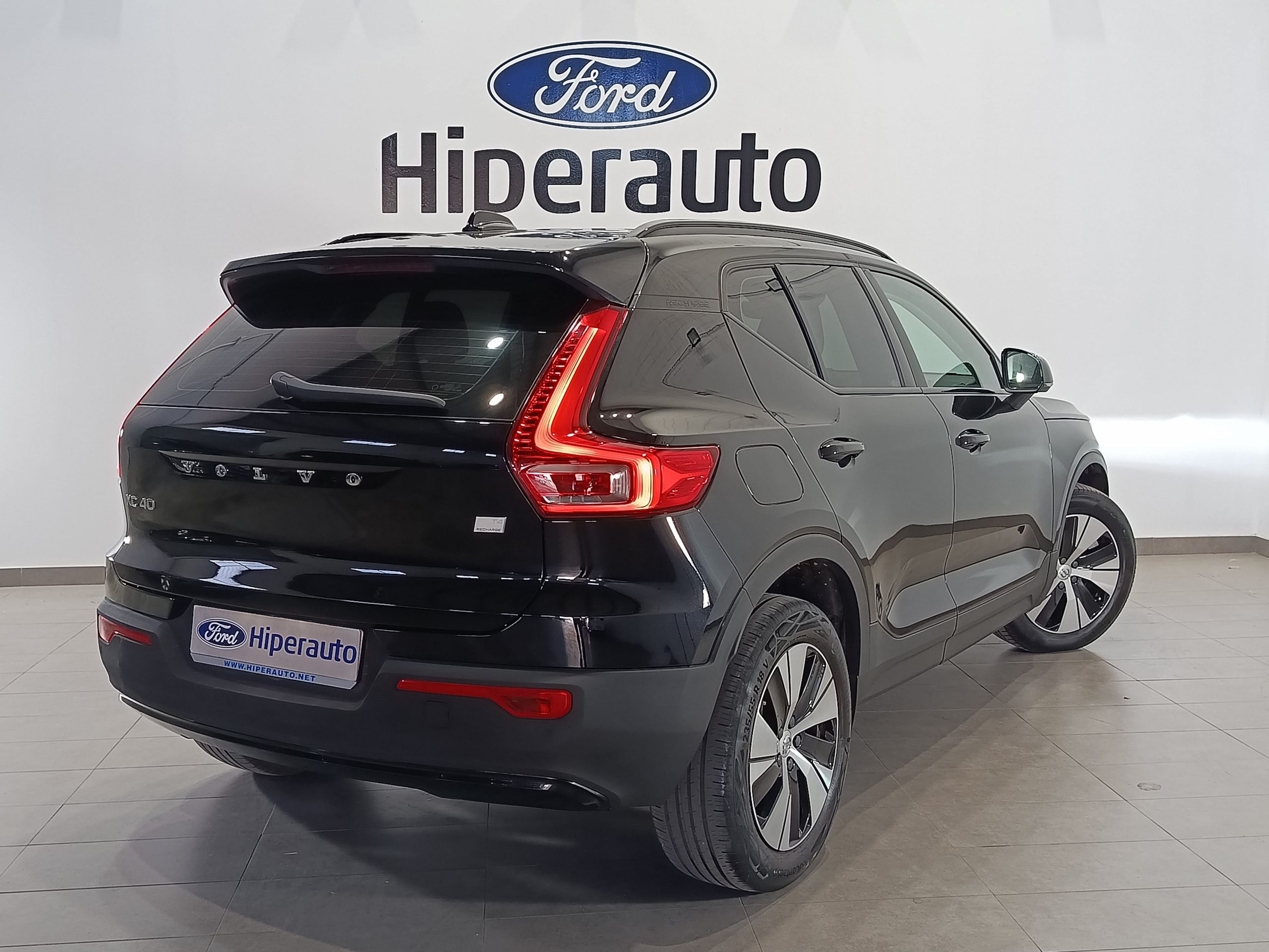 VOLVO XC40 R-DESING 1.5 T4 TWIN RECHARGE 211CV AUTO - Imagen 5