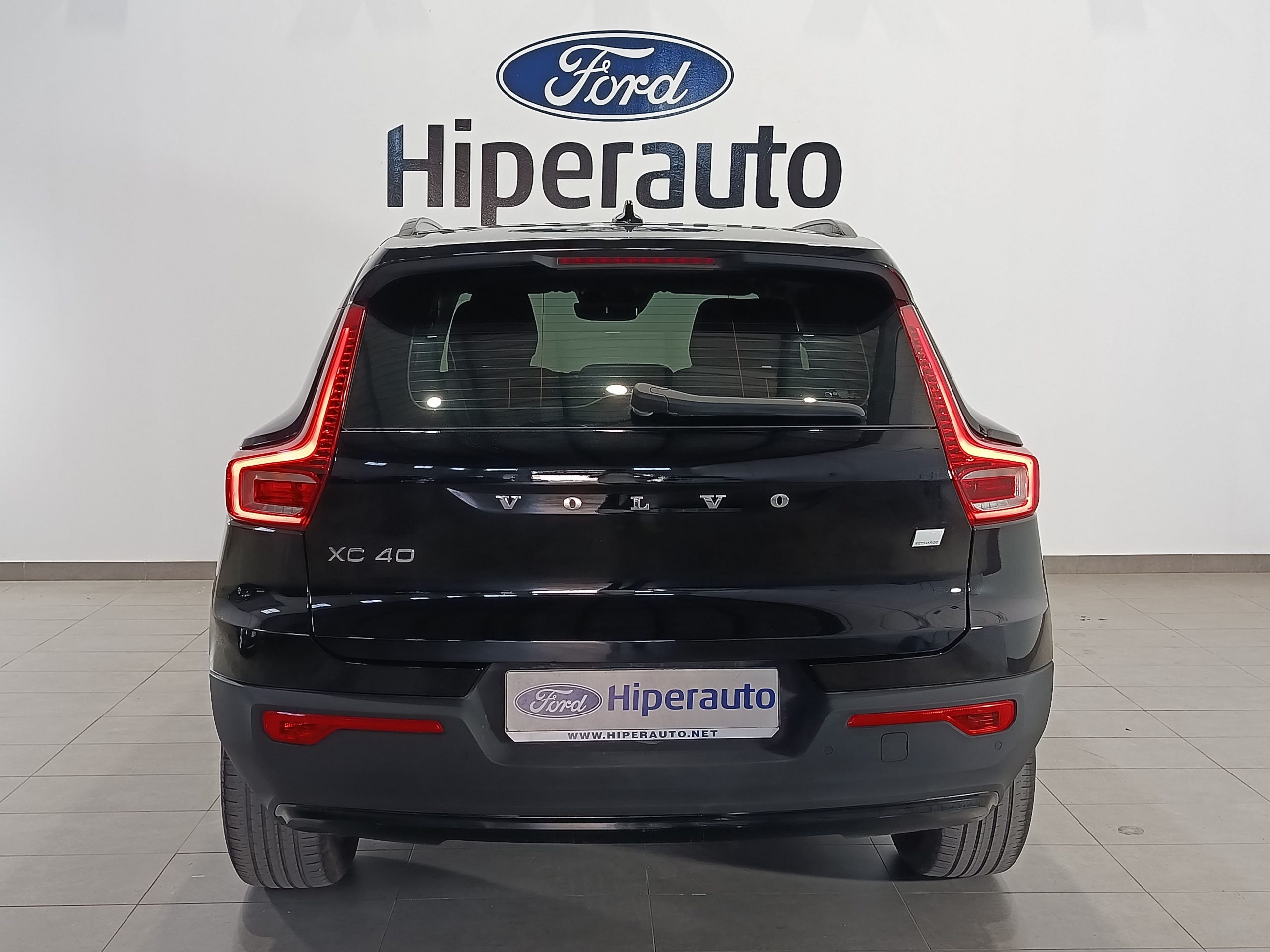 VOLVO XC40 R-DESING 1.5 T4 TWIN RECHARGE 211CV AUTO - Imagen 6