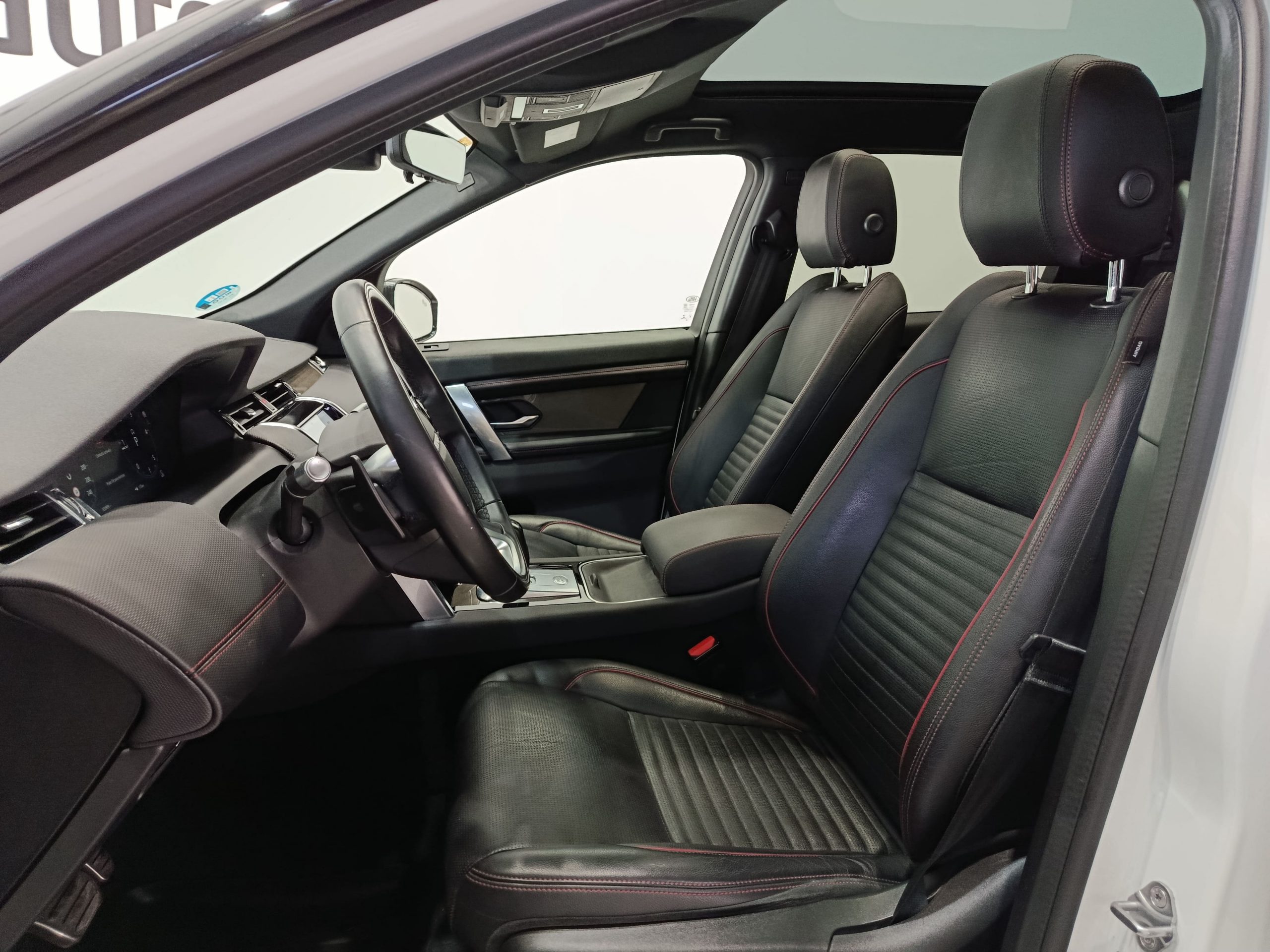 LAND ROVER DISCOVERY SPORT R-DYNAMIC S 2.0TD4 180CV MHEV AWD 7PAX AT9 - Imagen 7