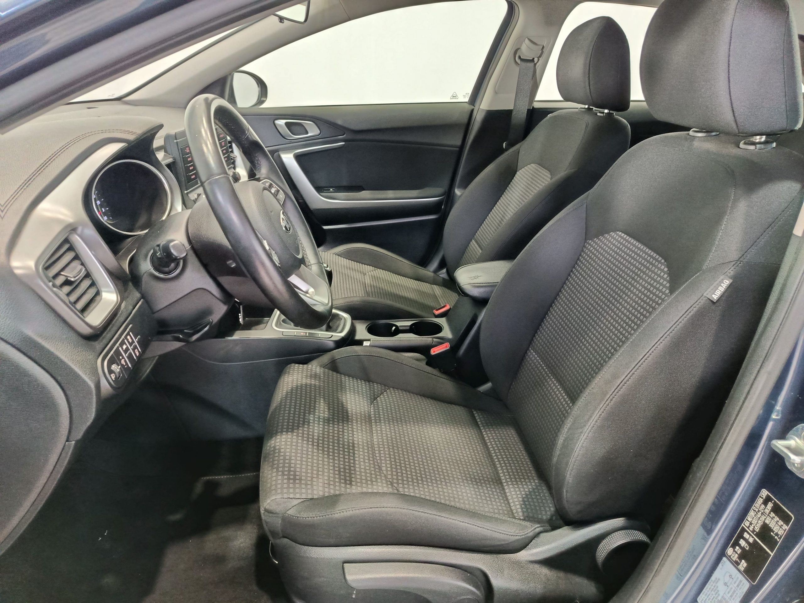 KIA CEED 1.0T-GDI 100CV CONCPT ECO-DYNAMICS S&S MT6 - Imagen 8