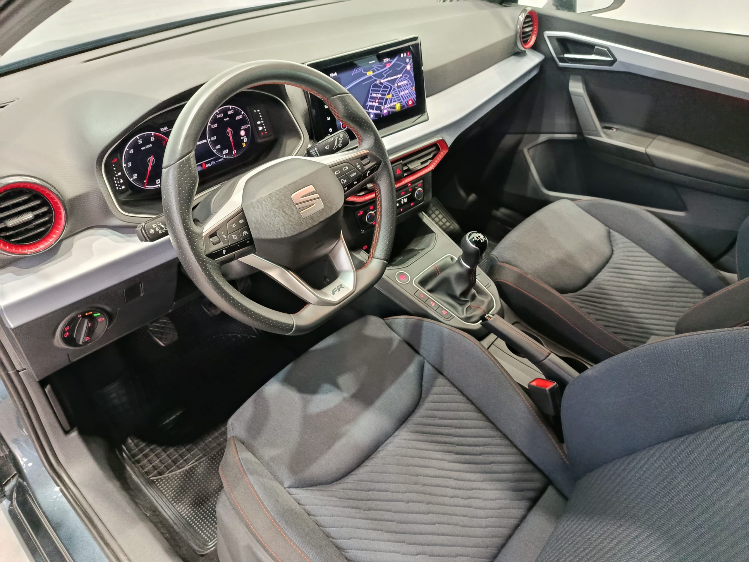 SEAT IBIZA FR SALTA! 1.0TSI 115CV S&S MT6 - Imagen 9