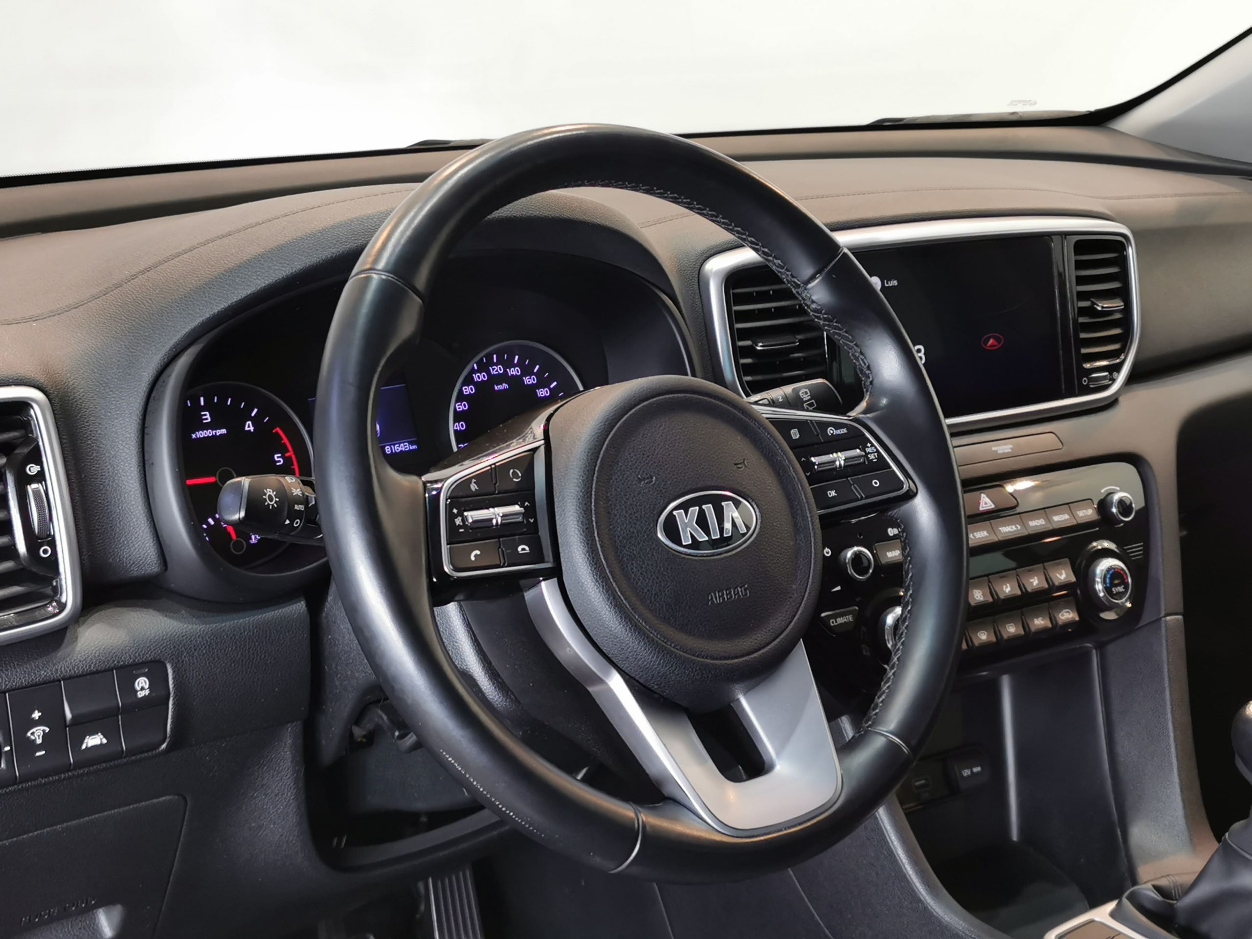 KIA SPORTAGE 1.6MHEV 136CV DRIVE S&S 4X2 MT6 - Imagen 9