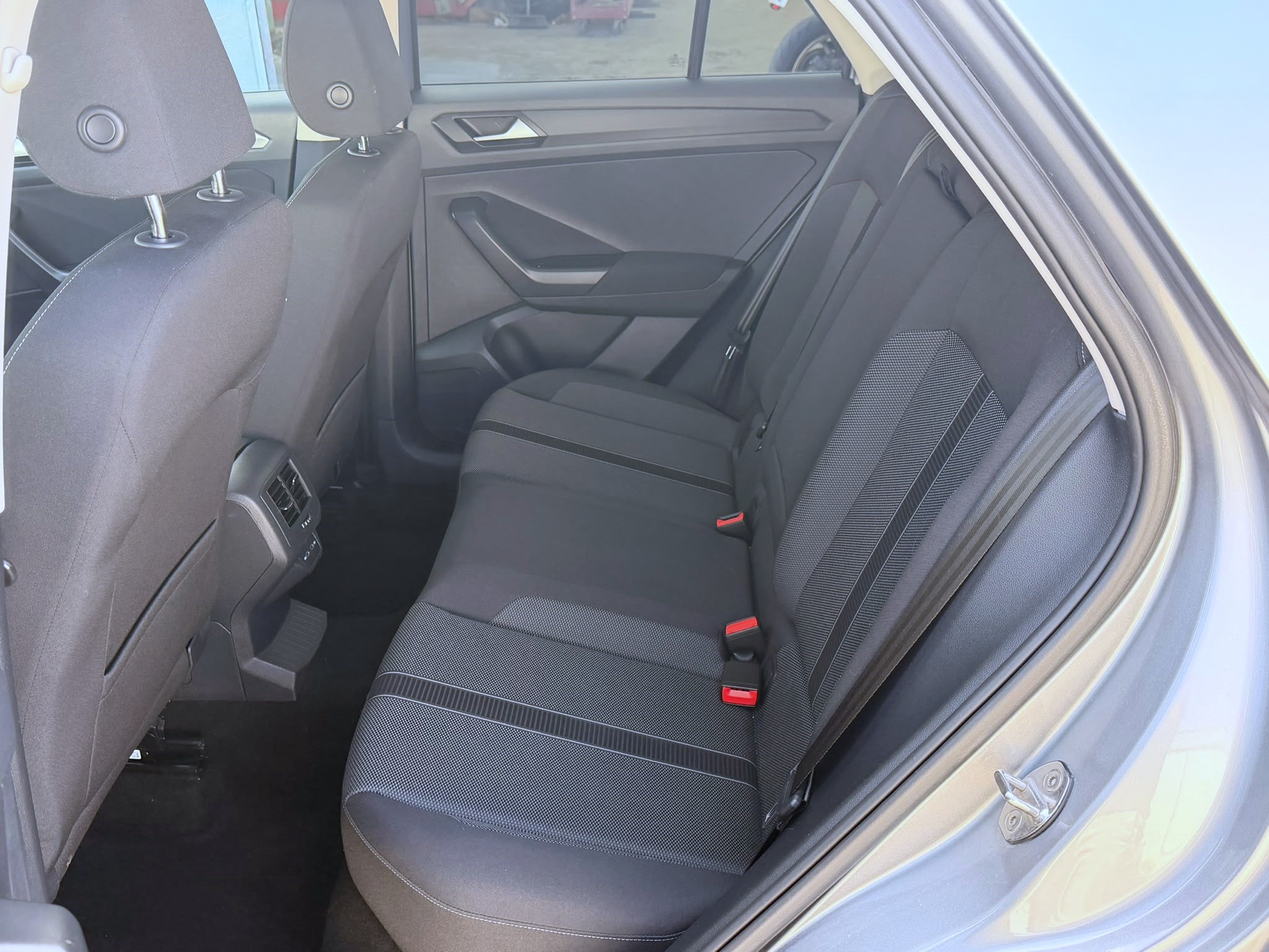 VOLKSWAGEN T-ROC 1.0 TSI 110CV LIFE - Imagen 11