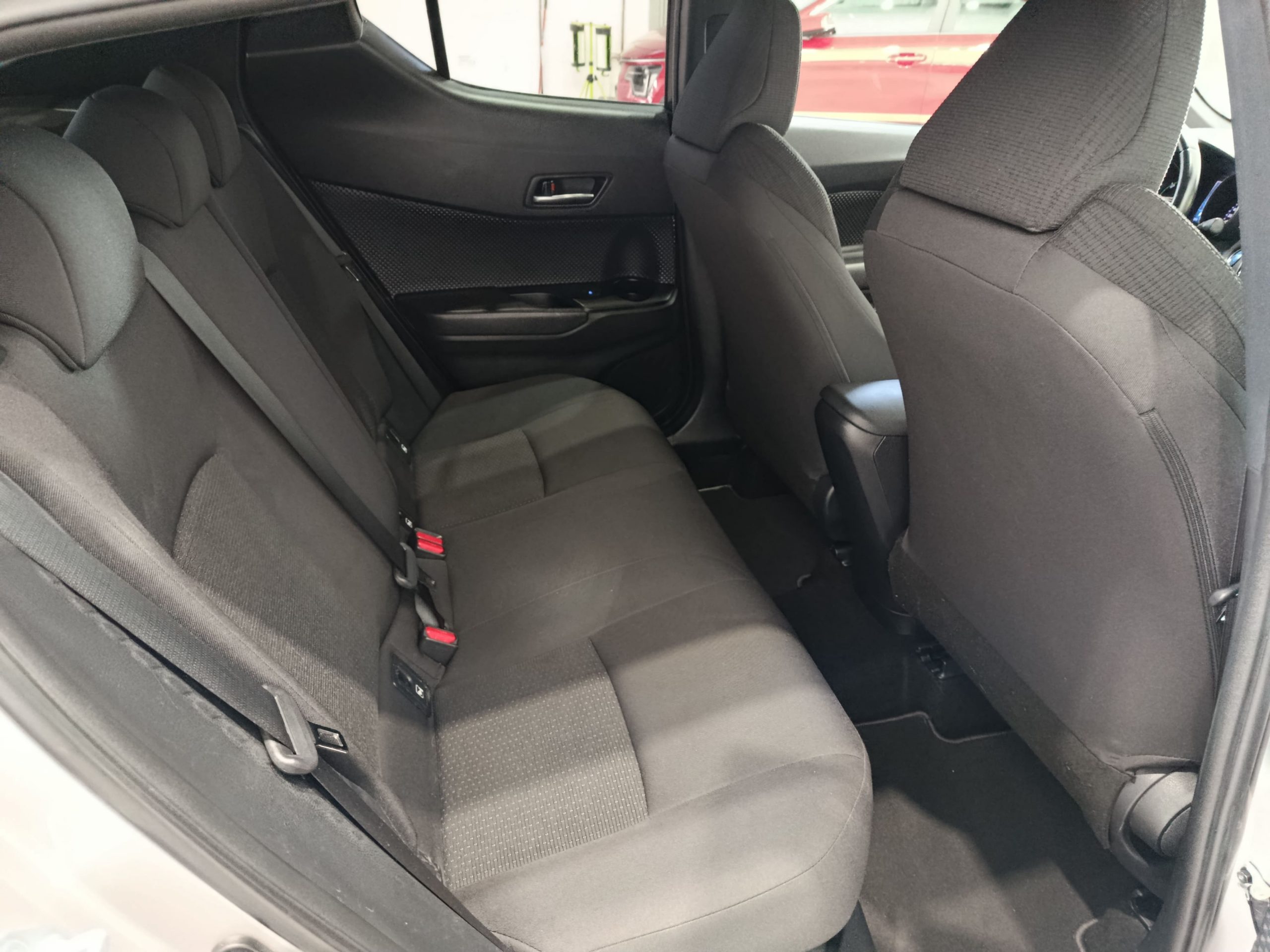 TOYOTA CH-R 1.8HYBRID 125CV ADVANCE - Imagen 12