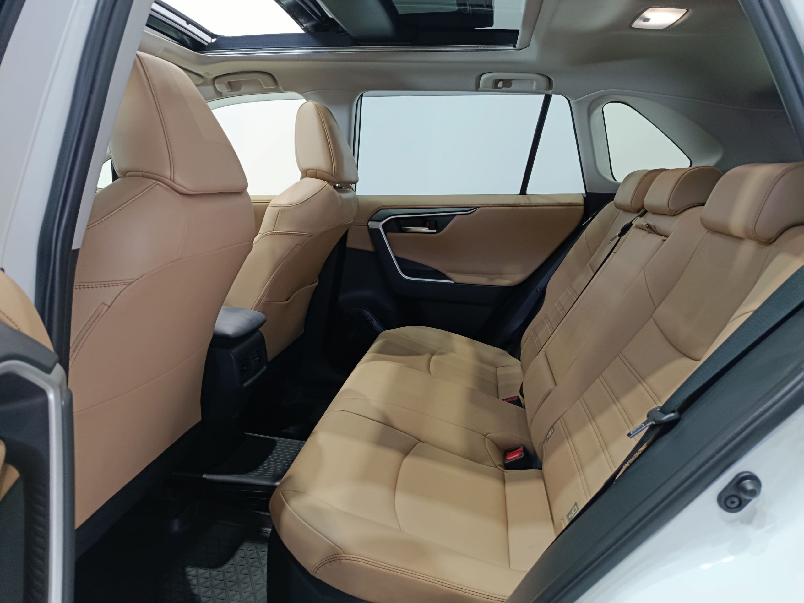 TOYOTA RAV4 220H eCVT 4x2 LUXURY 222cv - Imagen 12