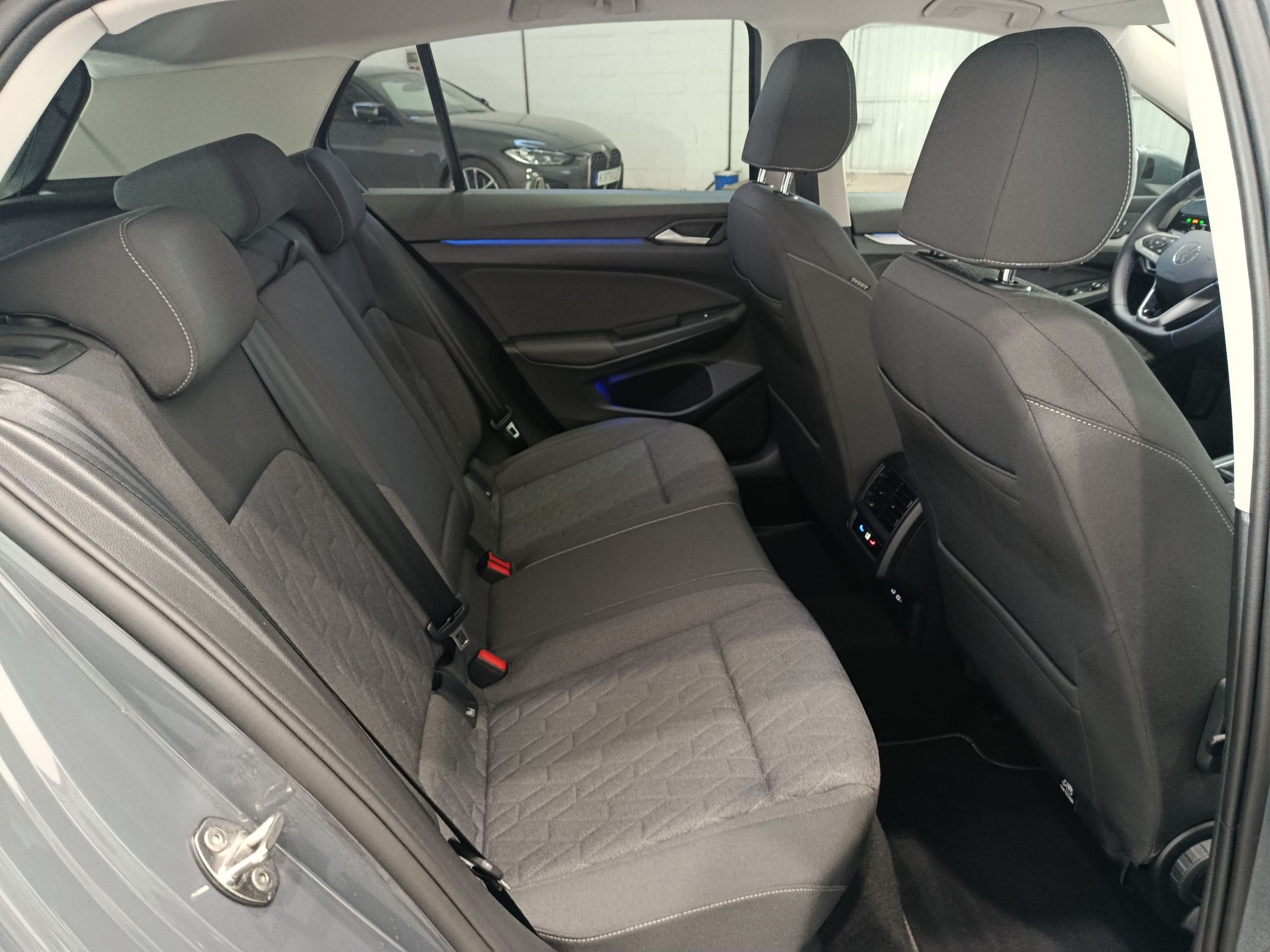 VOLKSWAGEN GOLF VIII 1.5TSI MAS 115CV - Imagen 12
