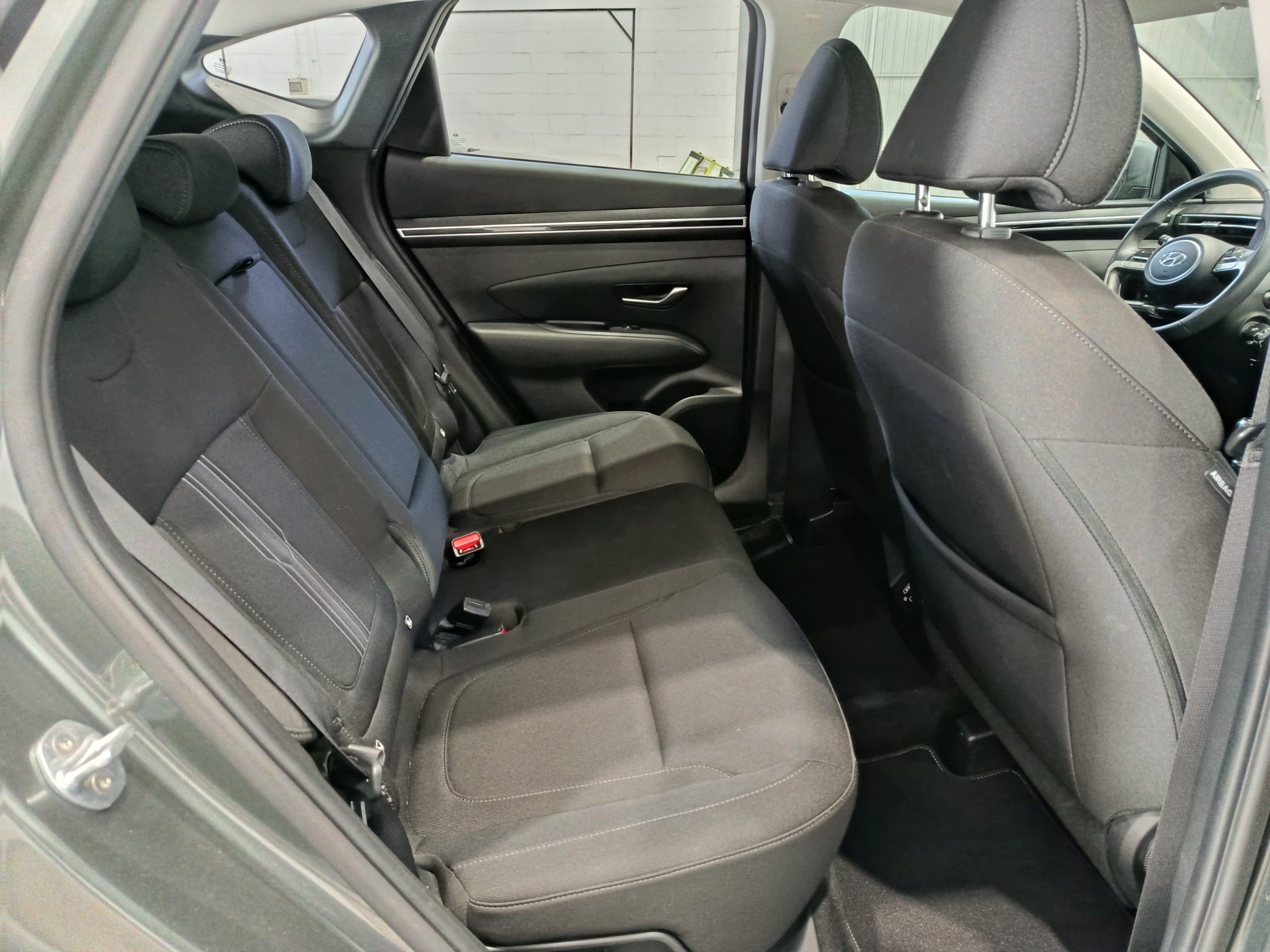 HYUNDAI TUCSON 1.6T-GDI 150CV 48V MAXX 4X2 S&S MT6 - Imagen 12