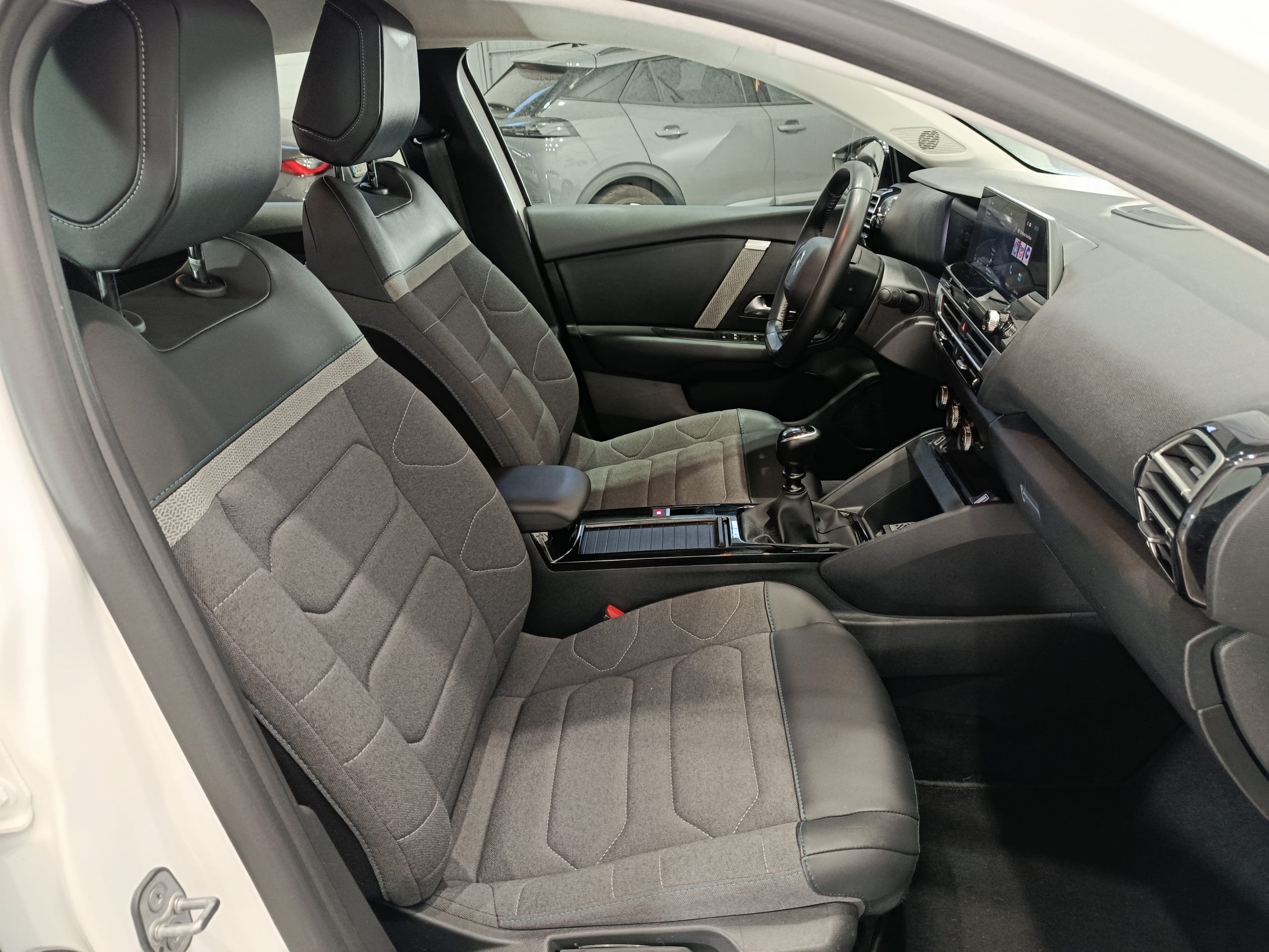 CITROEN C4 FEEL PACK 1.2T 130CV - Imagen 12