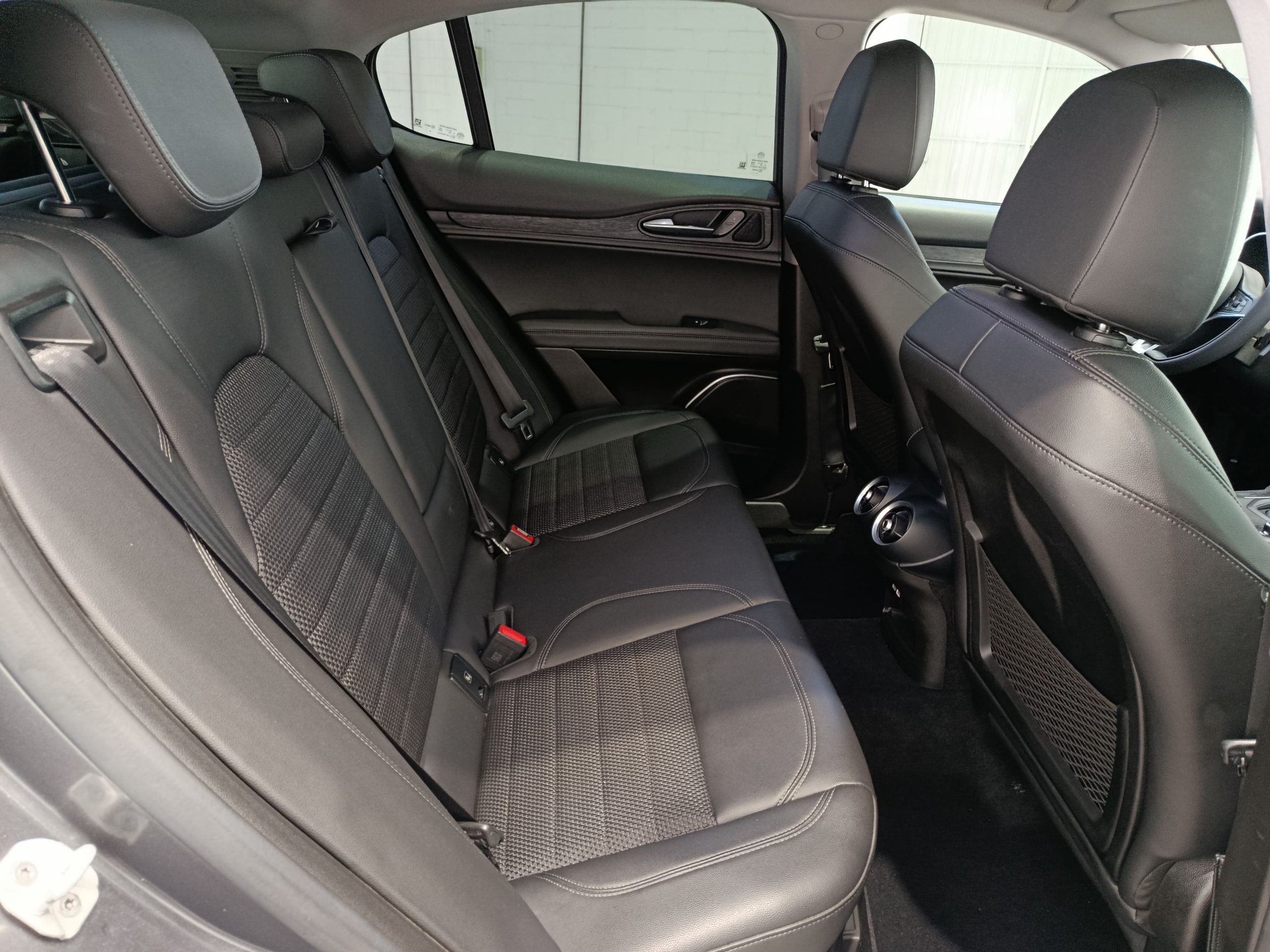 ALFA ROMERO 2.2 EXECUTIVE AT8 Q4 210CV - Imagen 14