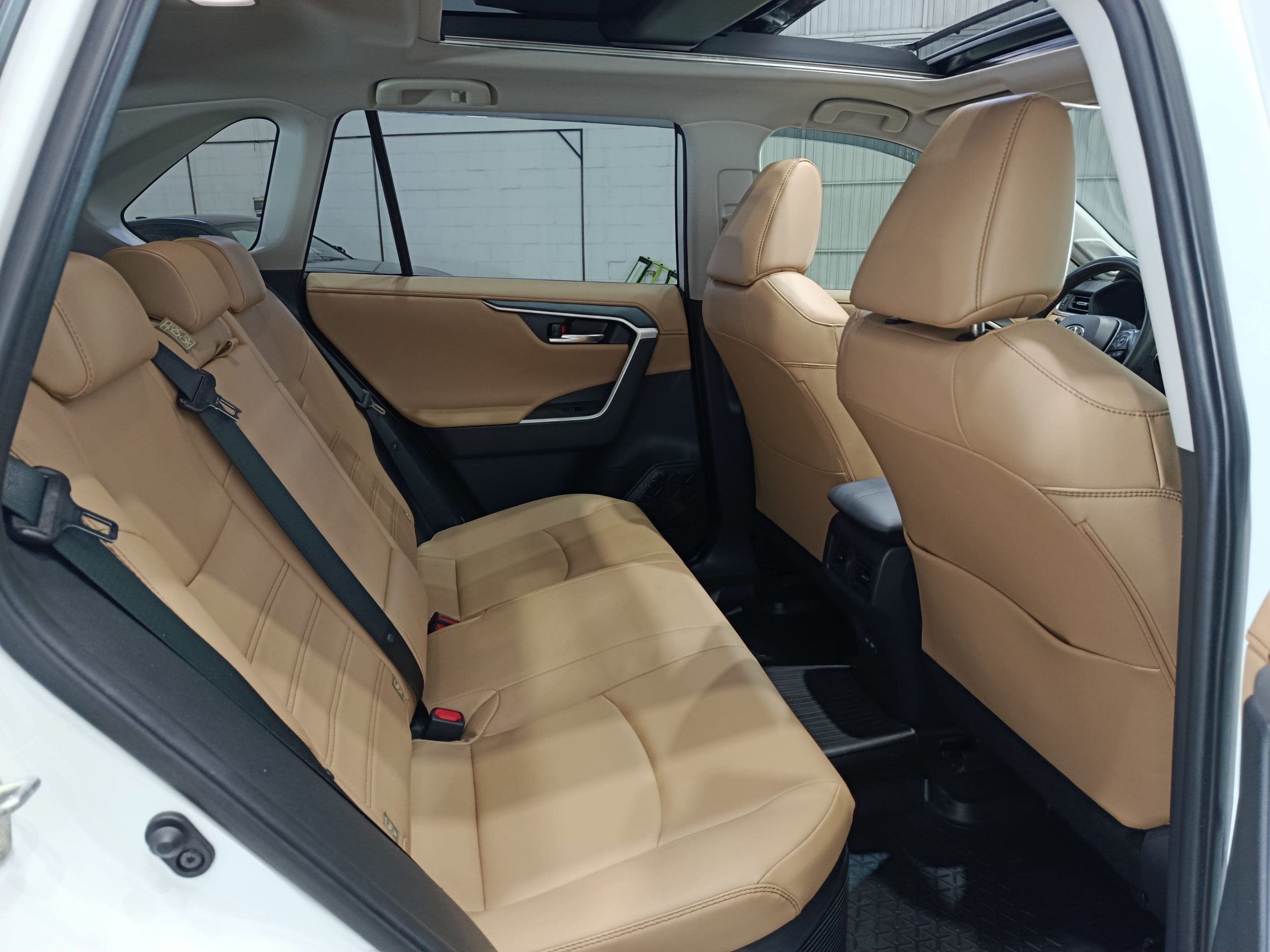 TOYOTA RAV4 220H eCVT 4x2 LUXURY 222cv - Imagen 15
