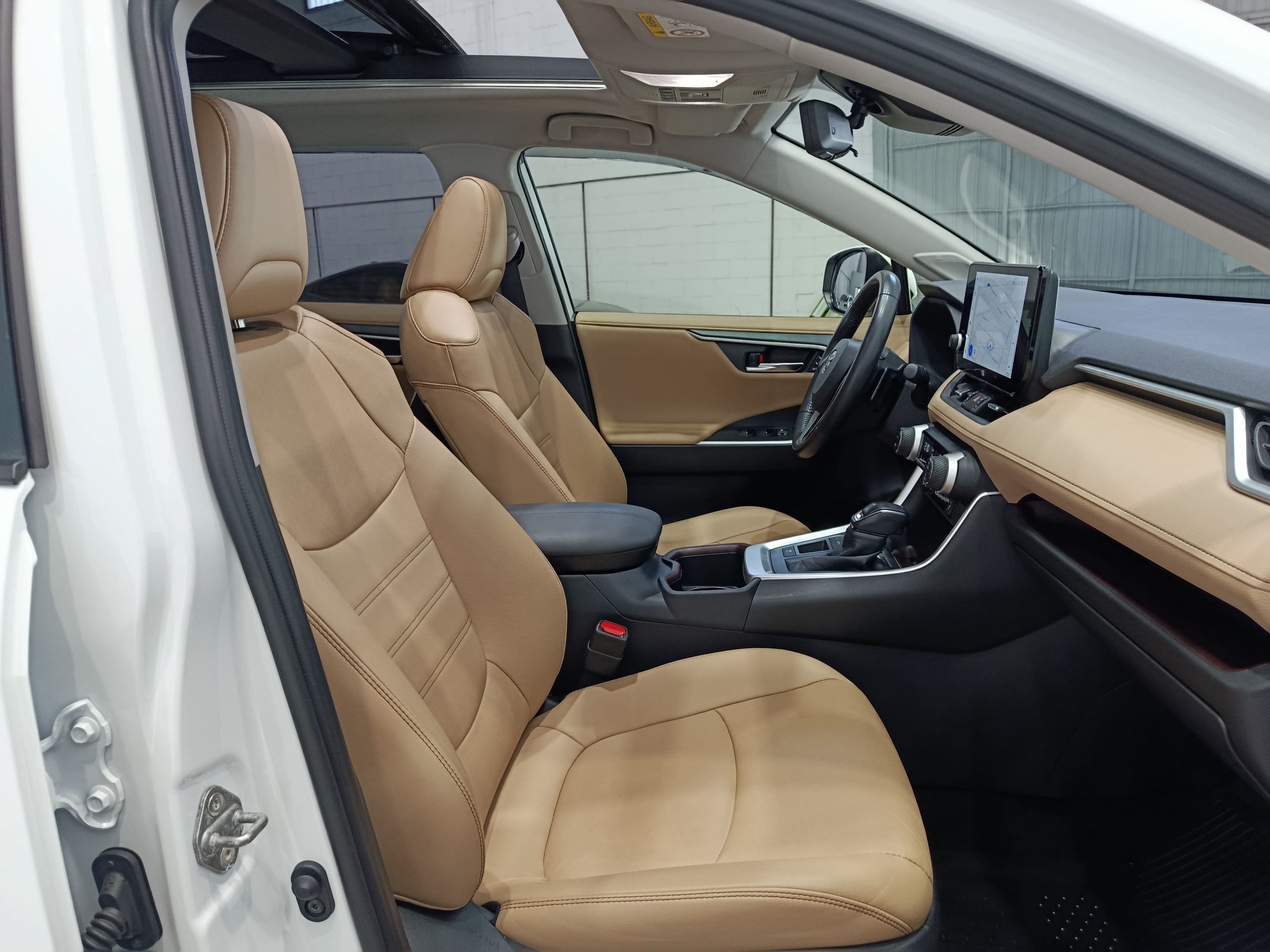 TOYOTA RAV4 220H eCVT 4x2 LUXURY 222cv - Imagen 16