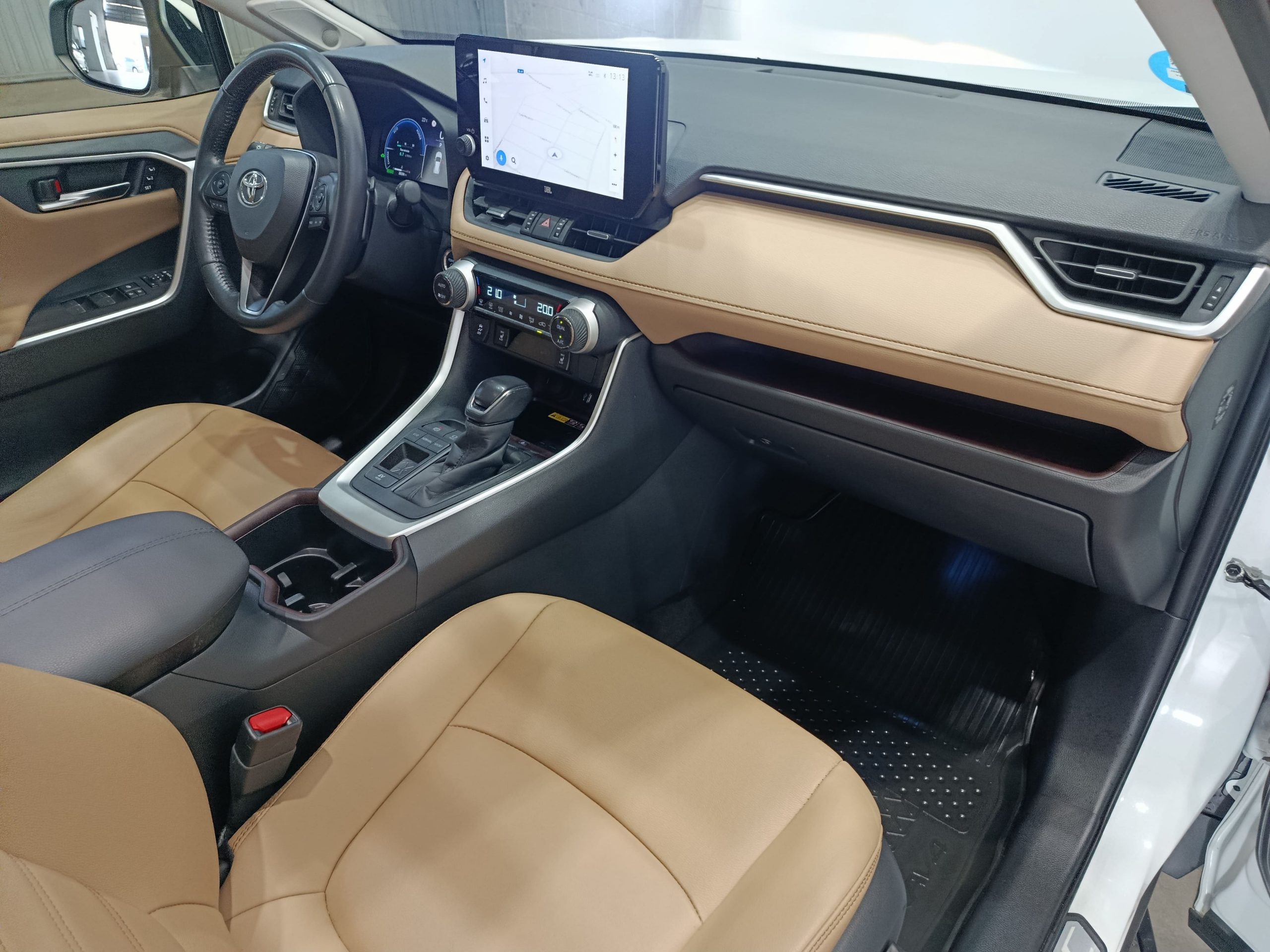 TOYOTA RAV4 220H eCVT 4x2 LUXURY 222cv - Imagen 17