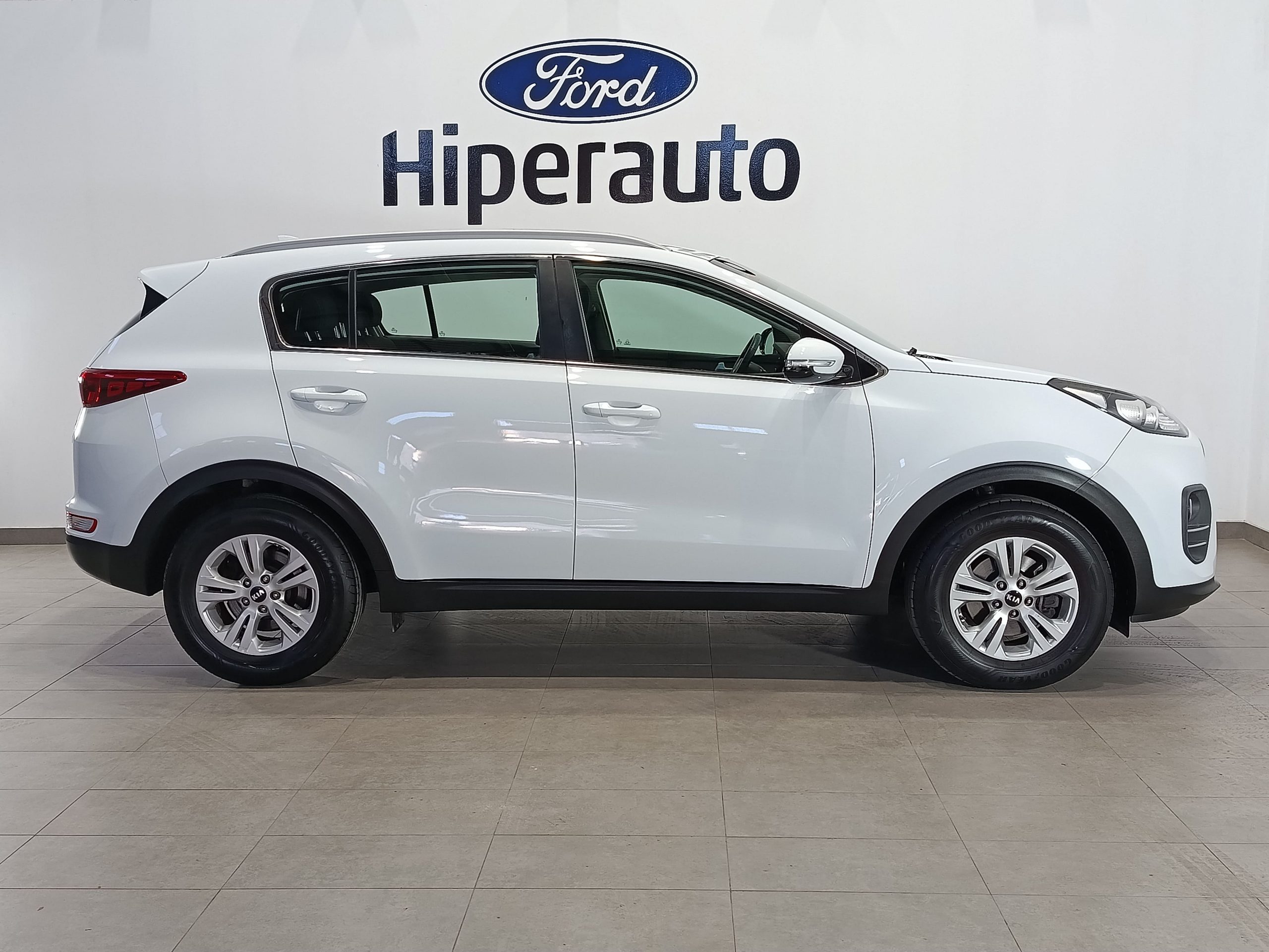 KIA SPORTAGE MHEV 1.6CRDI 136CV CONCPT 4X2 S&S MT6 - Imagen 18