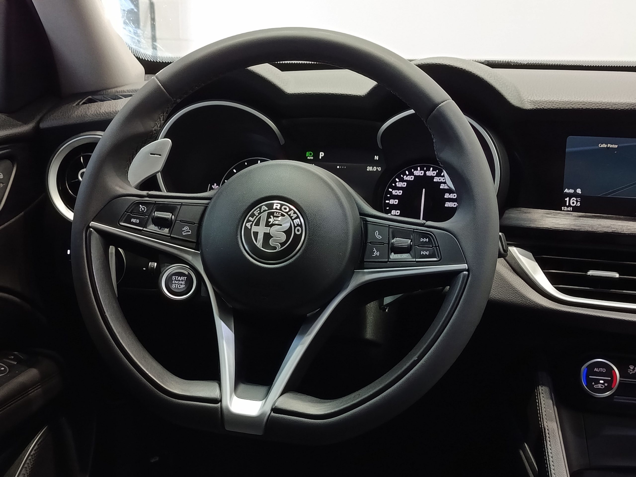 ALFA ROMERO 2.2 EXECUTIVE AT8 Q4 210CV - Imagen 18