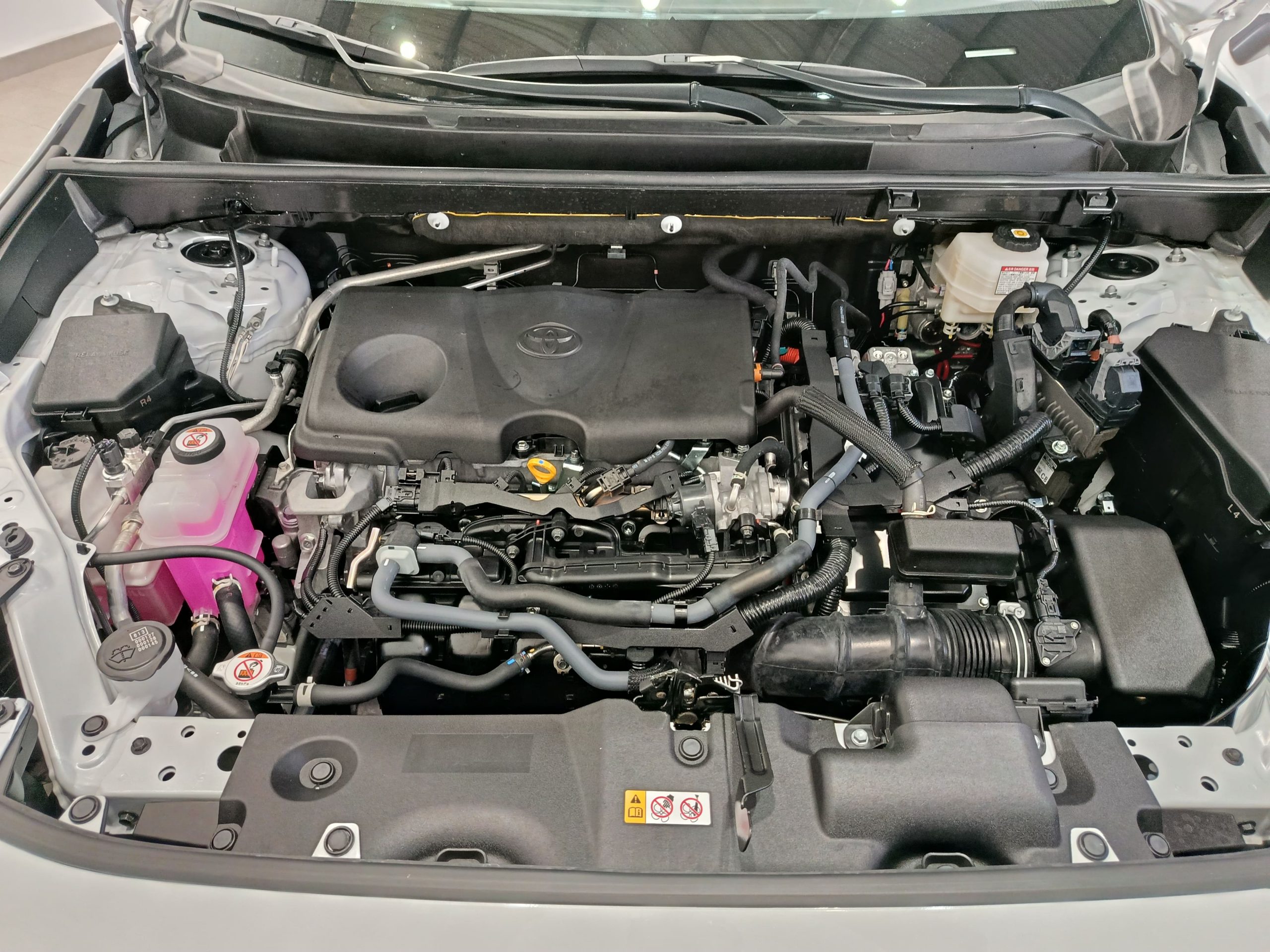 TOYOTA RAV4 220H eCVT 4x2 LUXURY 222cv - Imagen 26