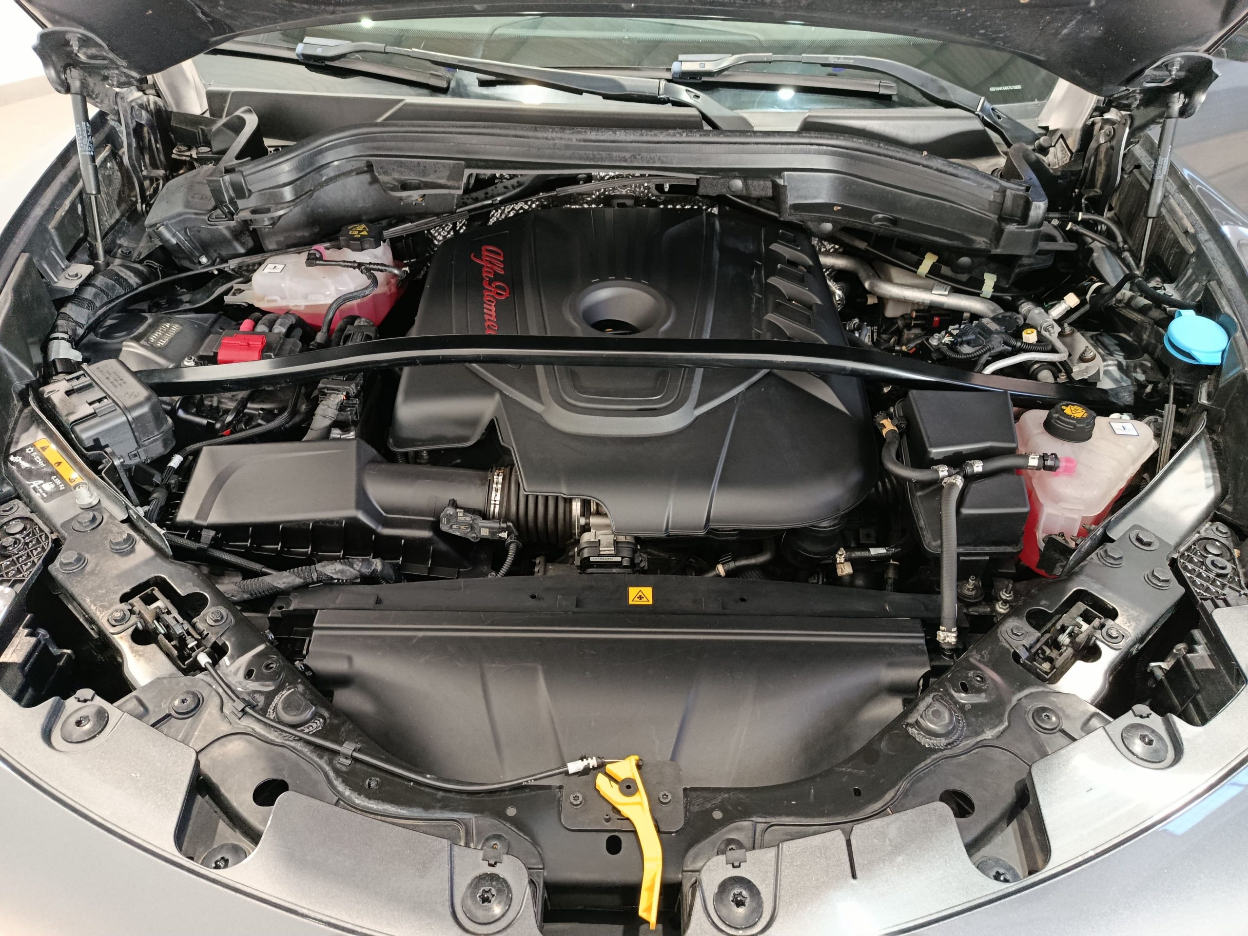 ALFA ROMERO 2.2 EXECUTIVE AT8 Q4 210CV - Imagen 30