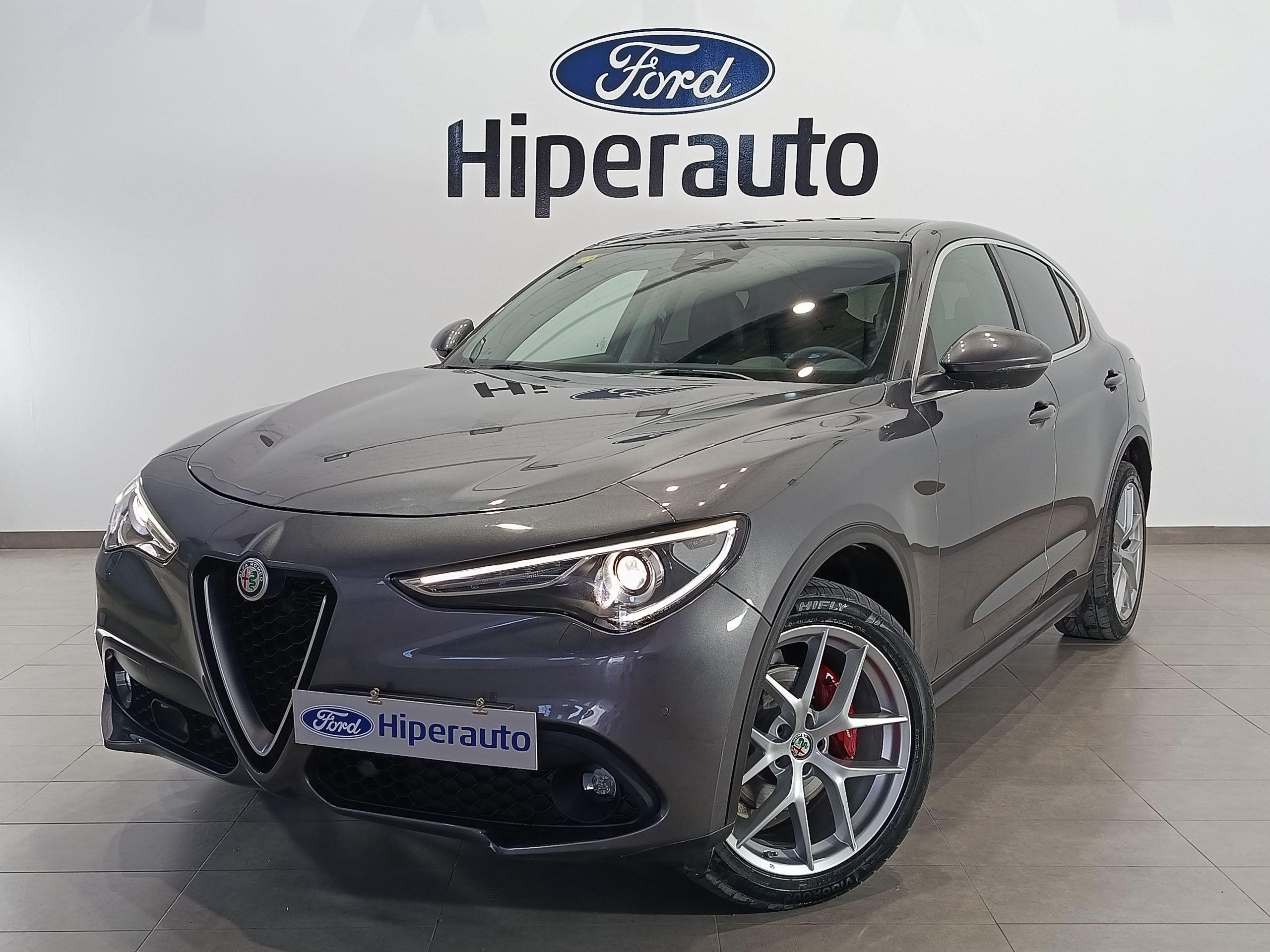 ALFA ROMERO 2.2 EXECUTIVE AT8 Q4 210CV - Imagen 4