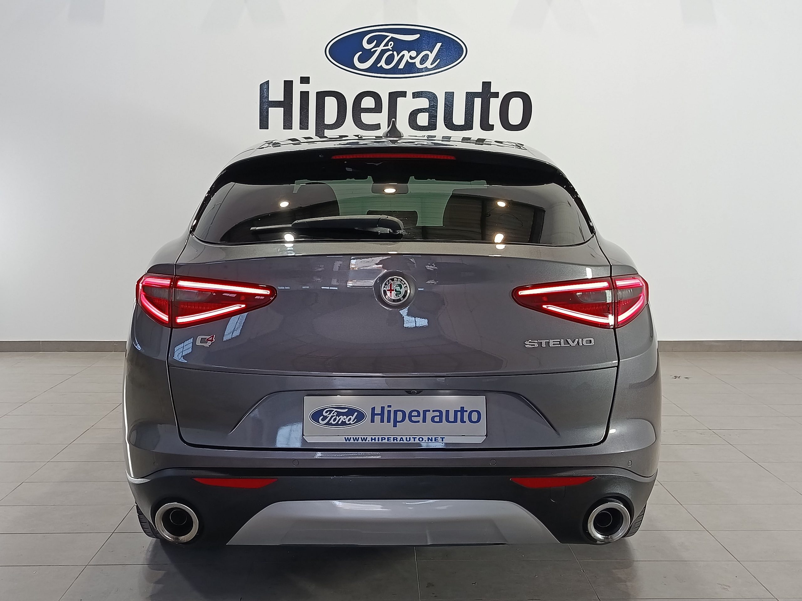 ALFA ROMERO 2.2 EXECUTIVE AT8 Q4 210CV - Imagen 6