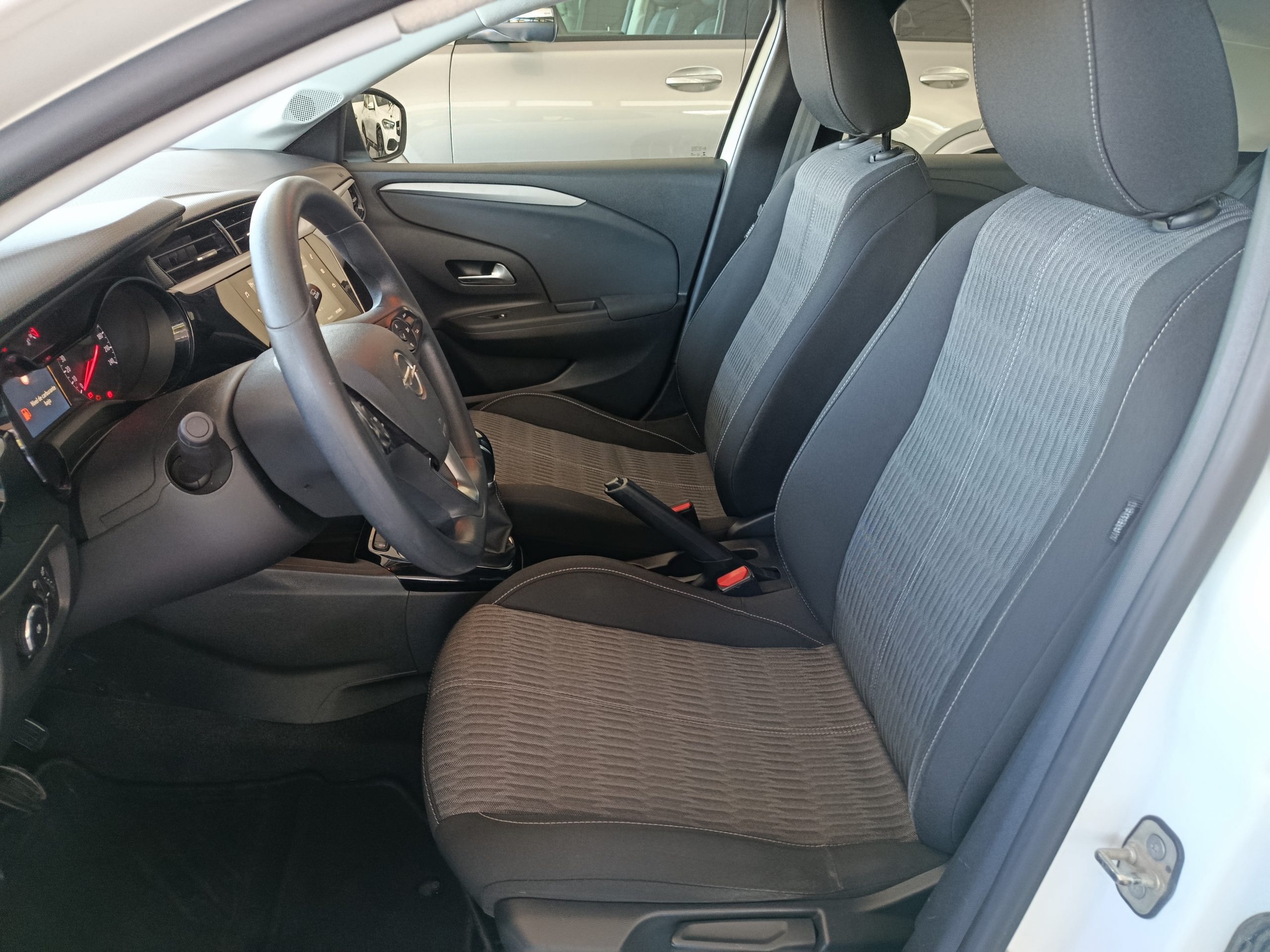 OPEL CORSA 1.2T EDITION 100CV - Imagen 8