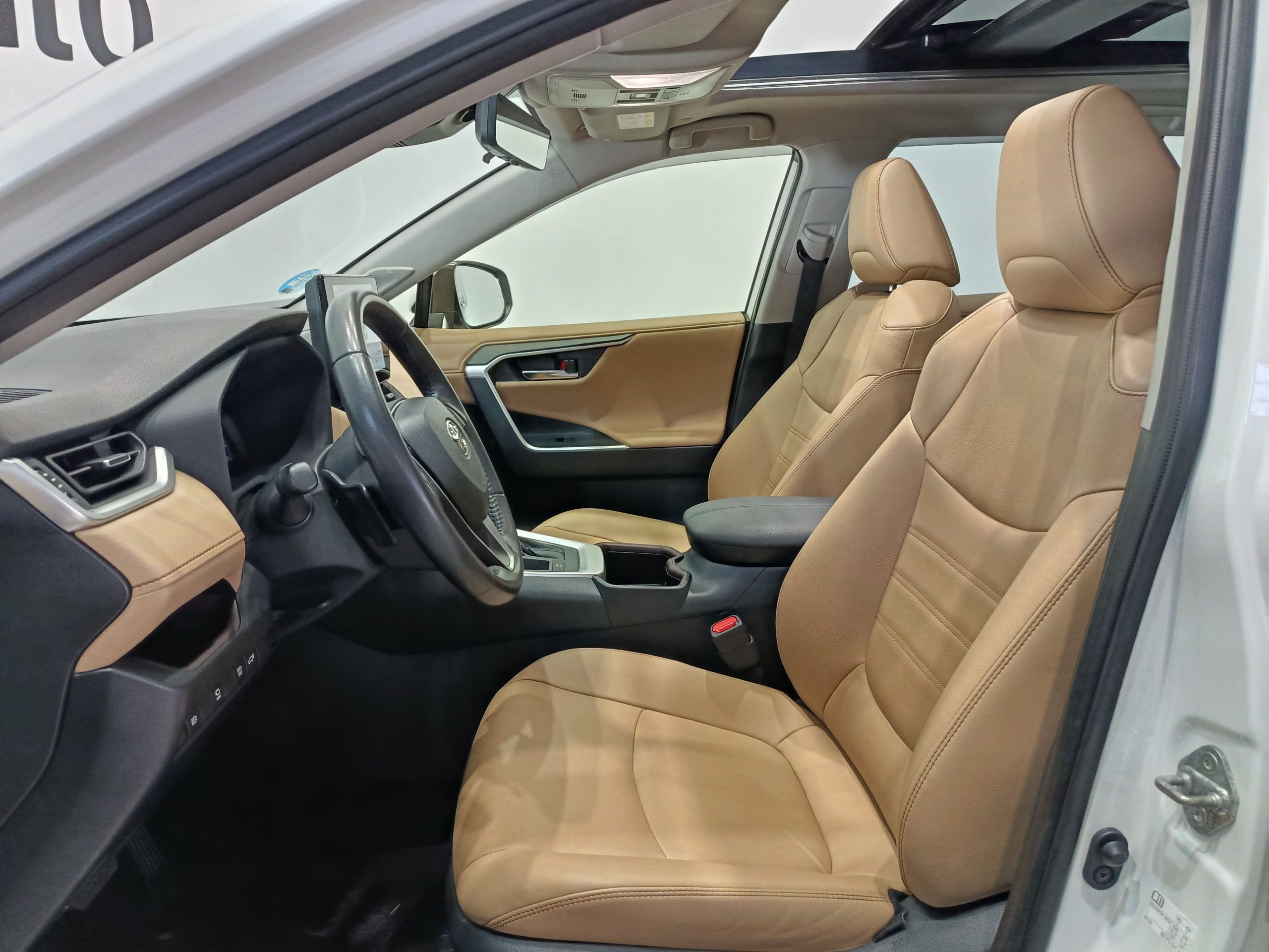 TOYOTA RAV4 220H eCVT 4x2 LUXURY 222cv - Imagen 8