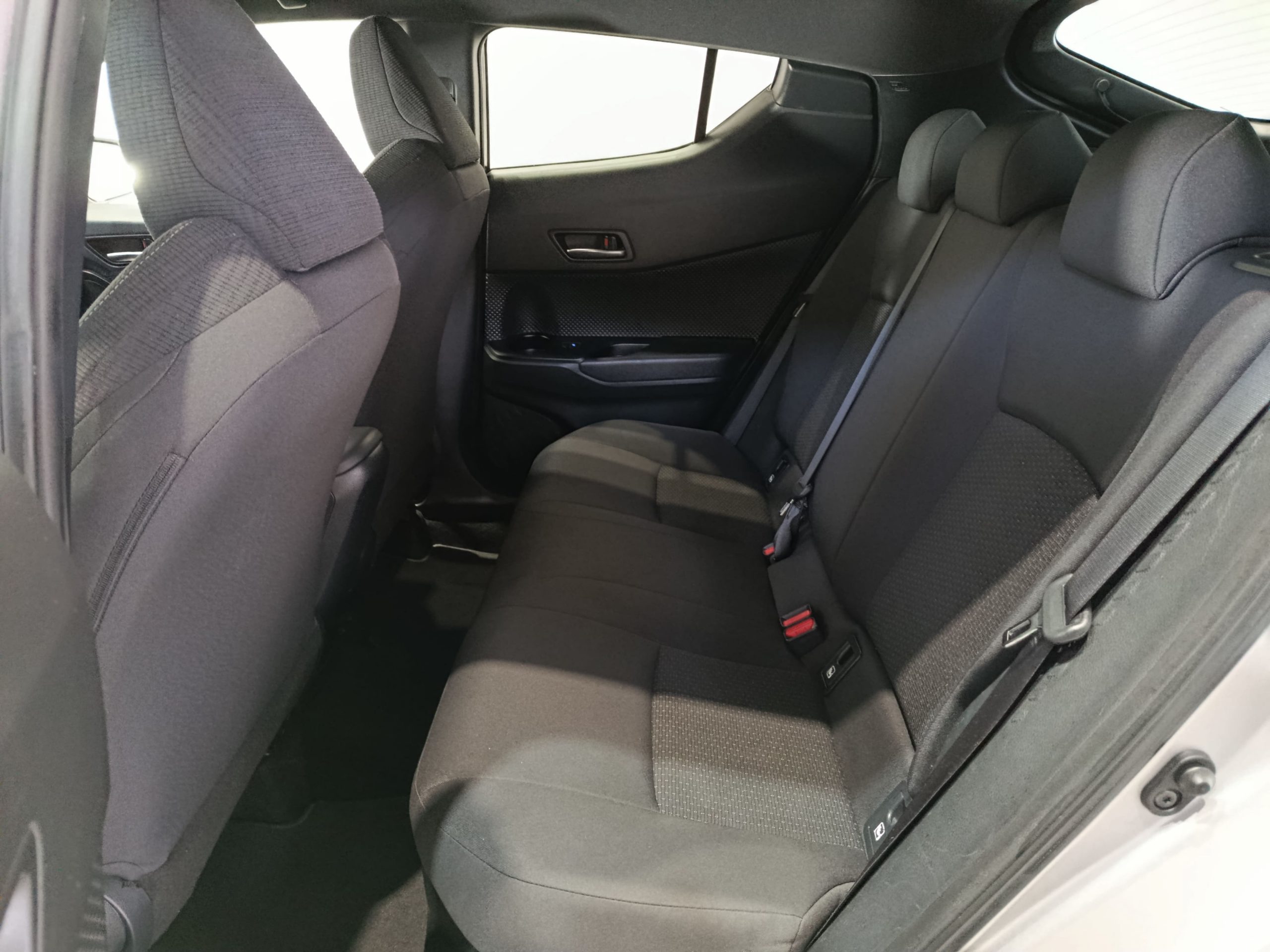 TOYOTA CH-R 1.8HYBRID 125CV ADVANCE - Imagen 10