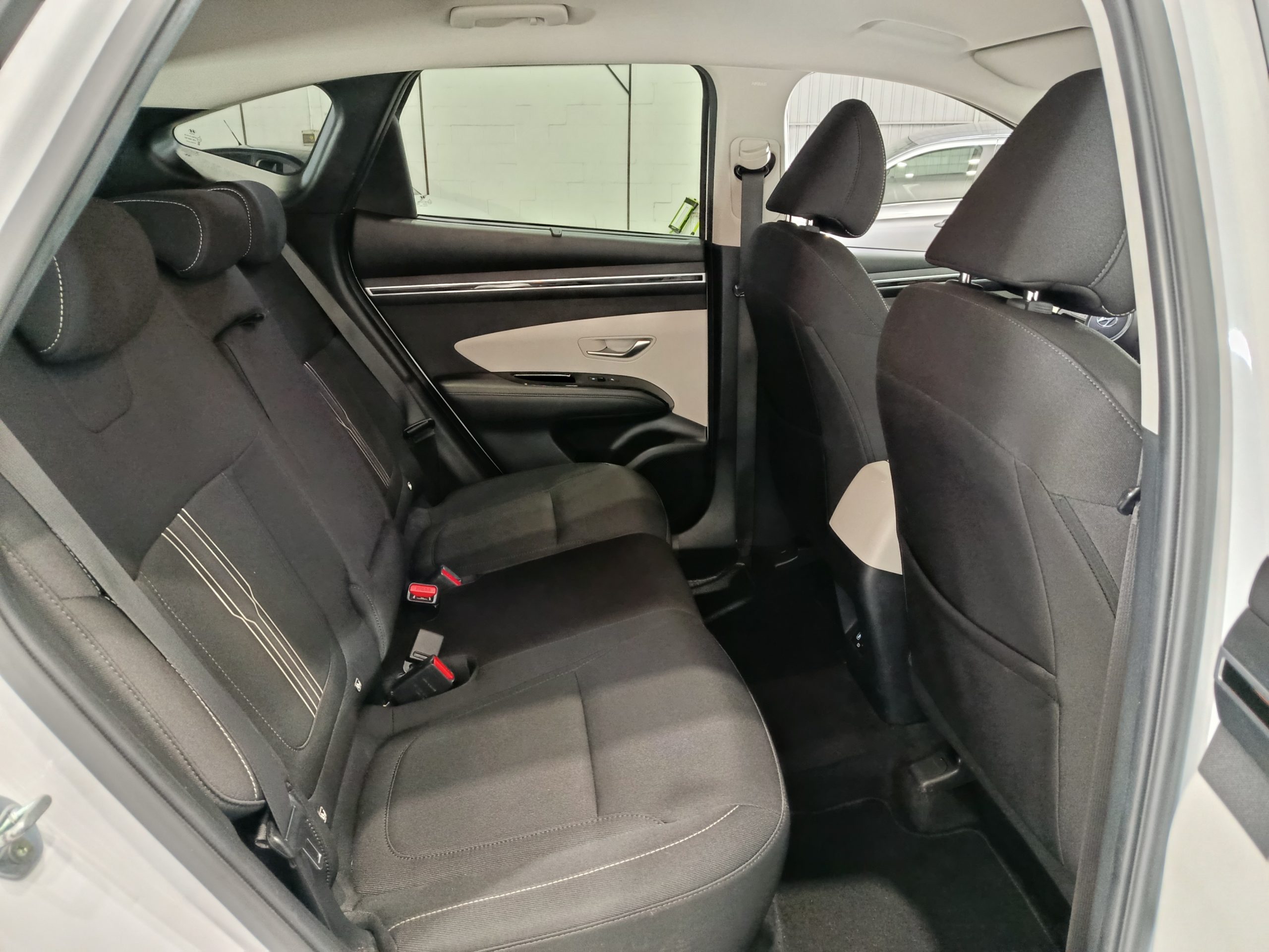 HYUNDAI TUCSON 1.6 CRDI 136CV mHEV TECNO - Imagen 11