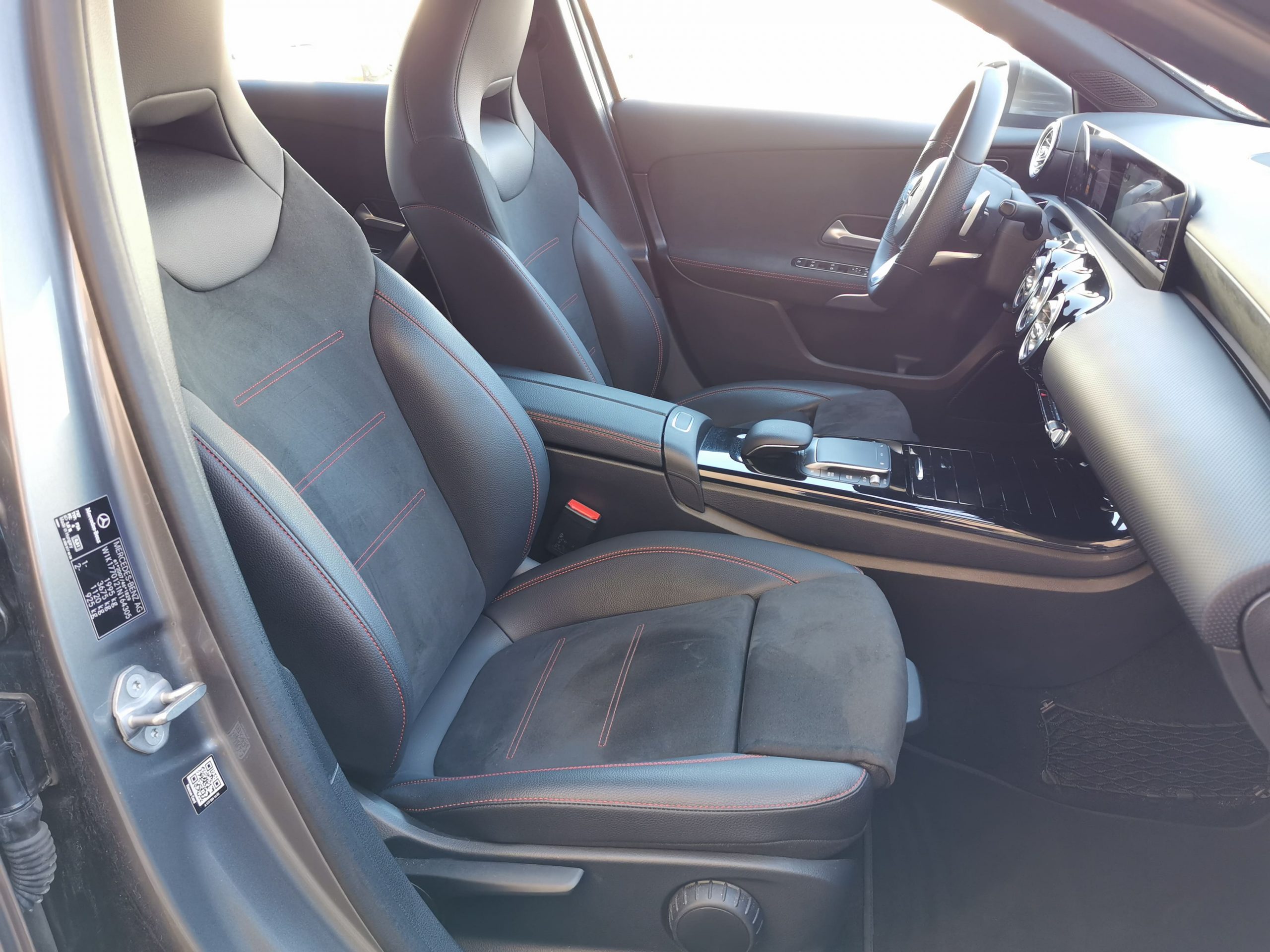 MERCEDES A180d AMG LINE DCT 116cv - Imagen 13