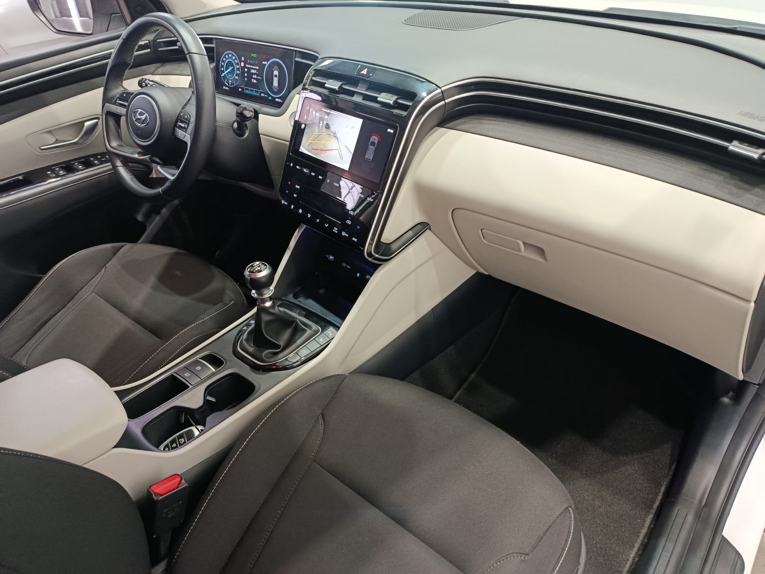 HYUNDAI TUCSON 1.6 CRDI 136CV mHEV TECNO - Imagen 13