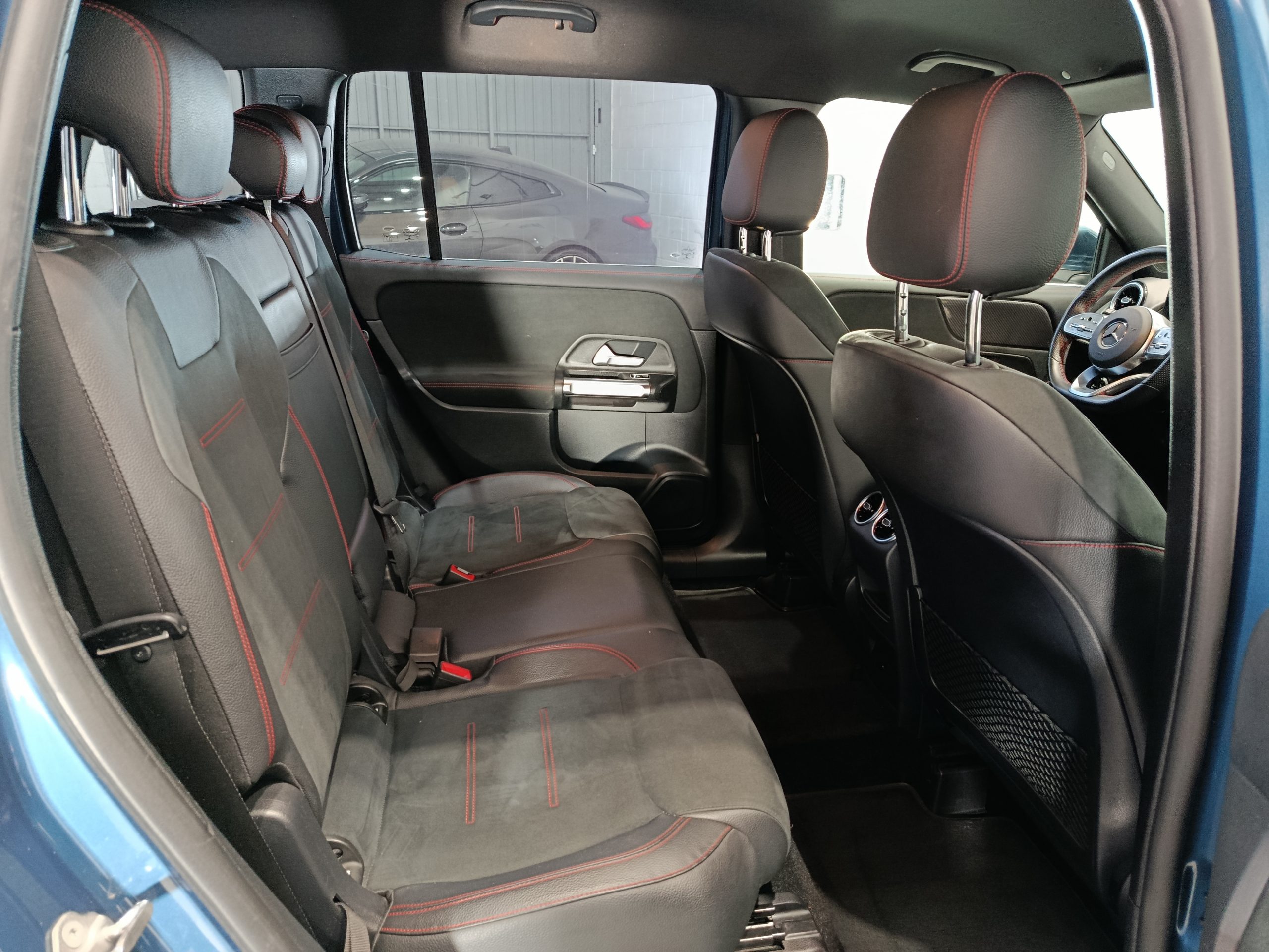 MERCEDES GLB 200D AMG-LINE 150CV 8G-DCT 7-PLAZAS - Imagen 14