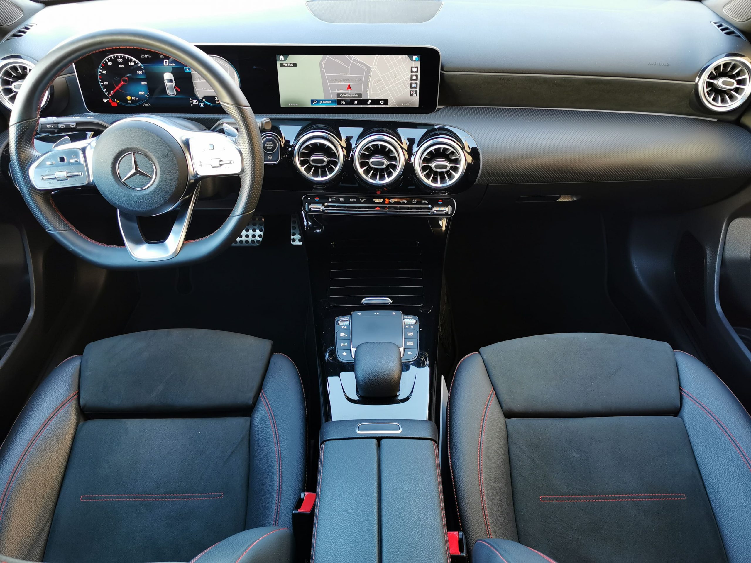MERCEDES A180d AMG LINE DCT 116cv - Imagen 15
