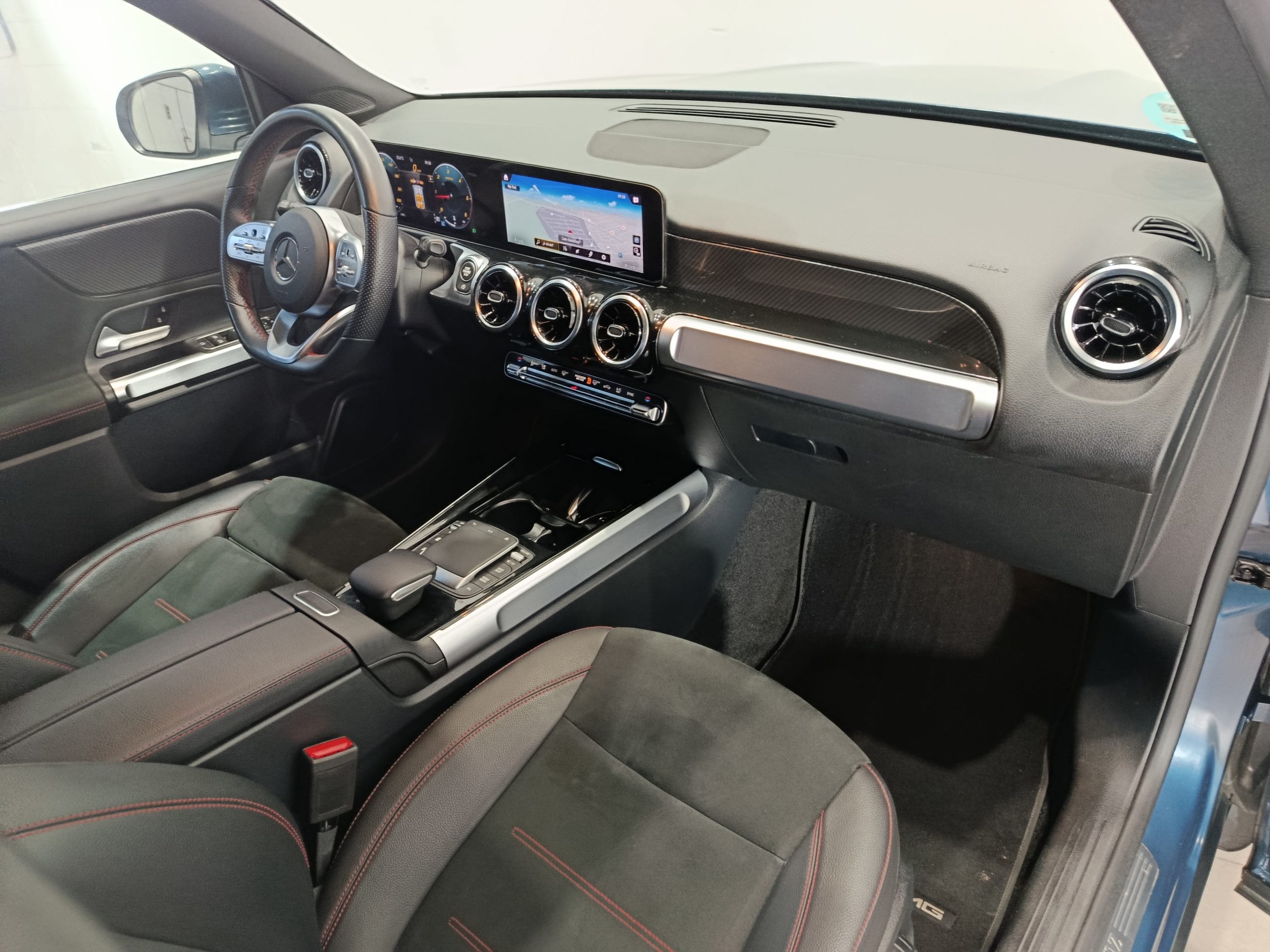 MERCEDES GLB 200D AMG-LINE 150CV 8G-DCT 7-PLAZAS - Imagen 16