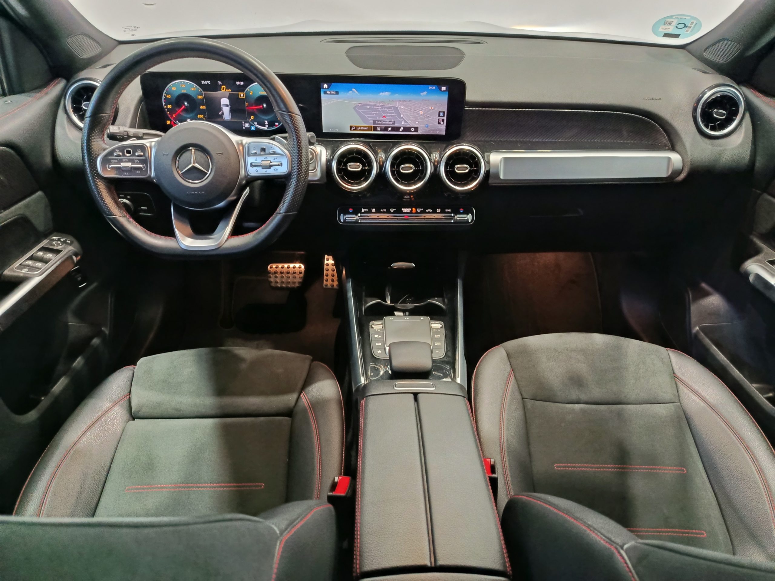 MERCEDES GLB 200D AMG-LINE 150CV 8G-DCT 7-PLAZAS - Imagen 17