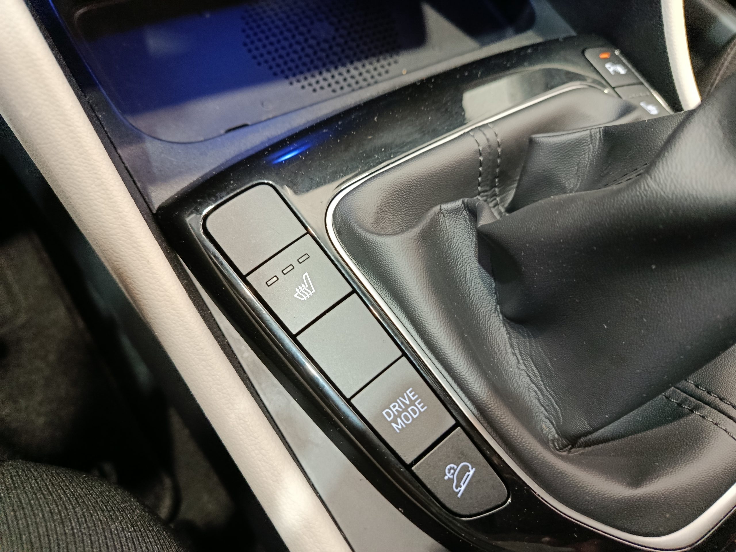 HYUNDAI TUCSON 1.6 CRDI 136CV mHEV TECNO - Imagen 17