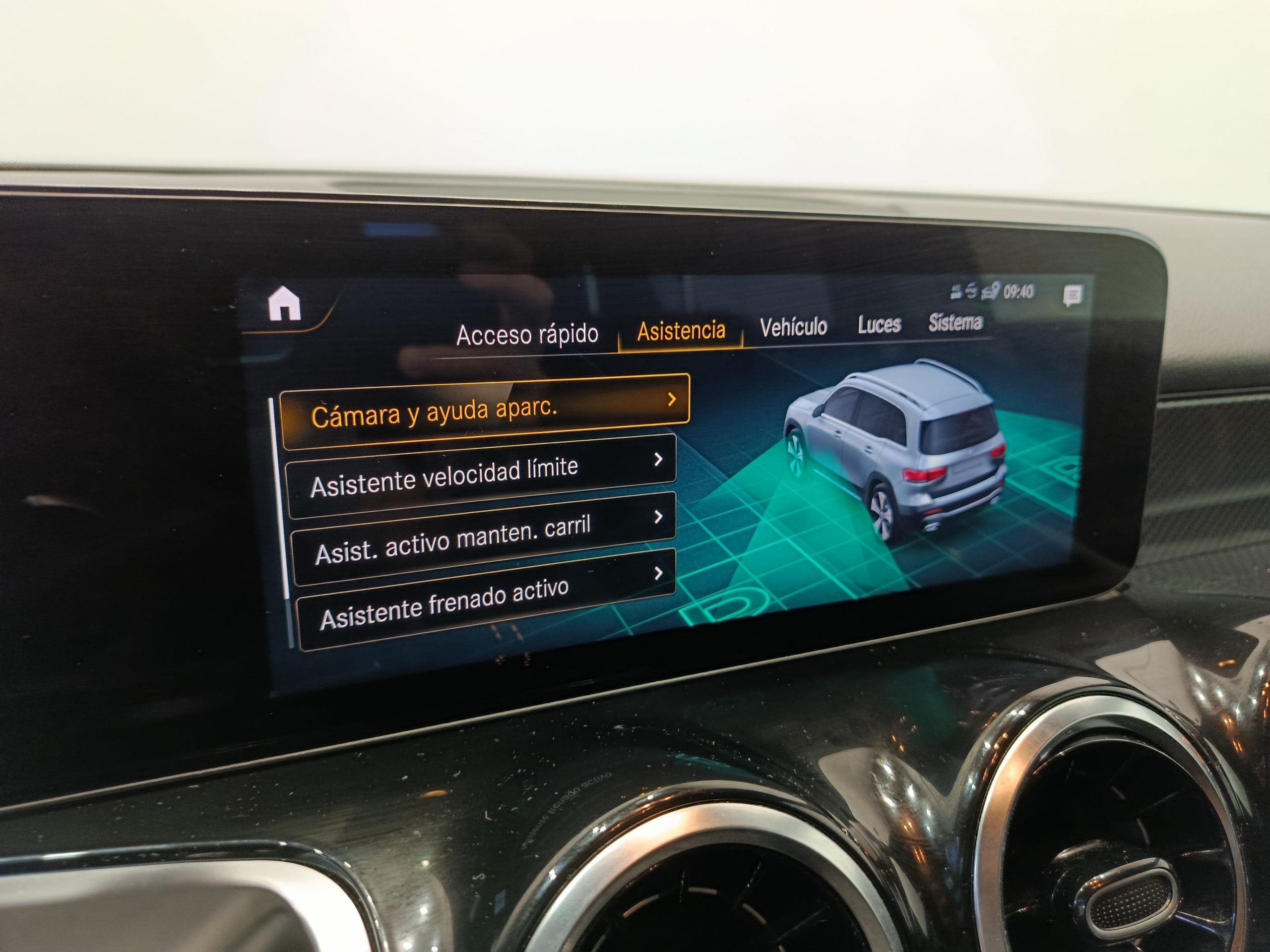 MERCEDES GLB 200D AMG-LINE 150CV 8G-DCT 7-PLAZAS - Imagen 19