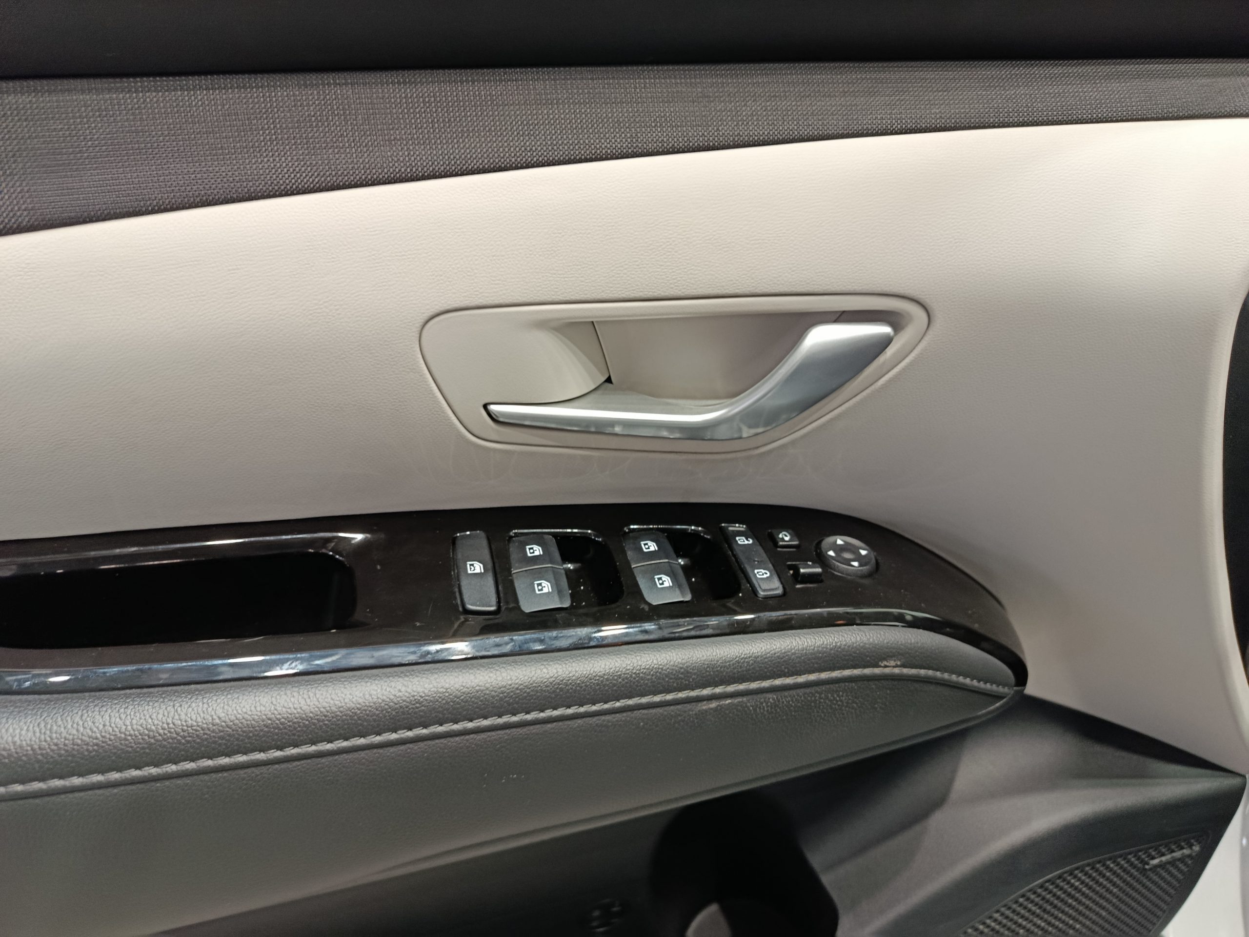 HYUNDAI TUCSON 1.6 CRDI 136CV mHEV TECNO - Imagen 21
