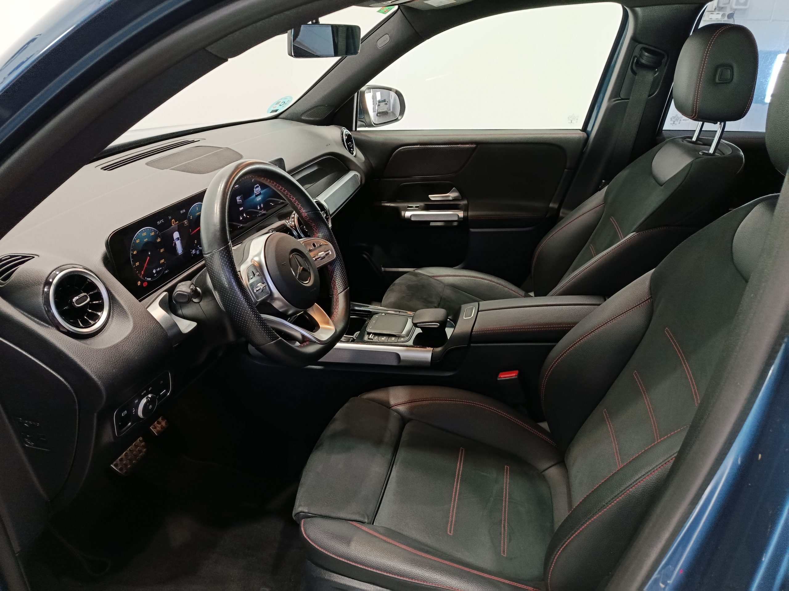 MERCEDES GLB 200D AMG-LINE 150CV 8G-DCT 7-PLAZAS - Imagen 8