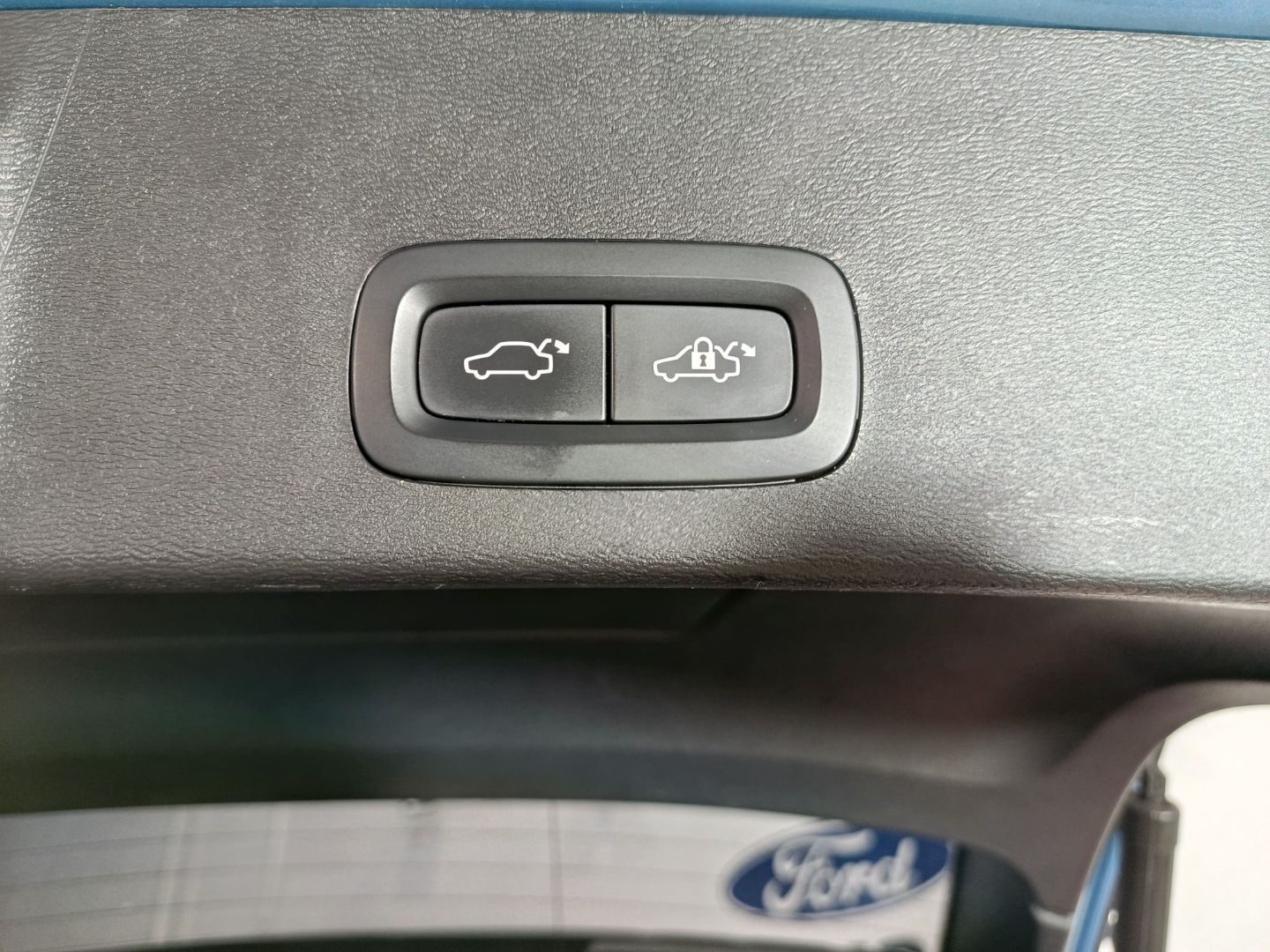 VOLVO XC40 HYBRID CORE 2.0 B3 163cv AT - Imagen 11