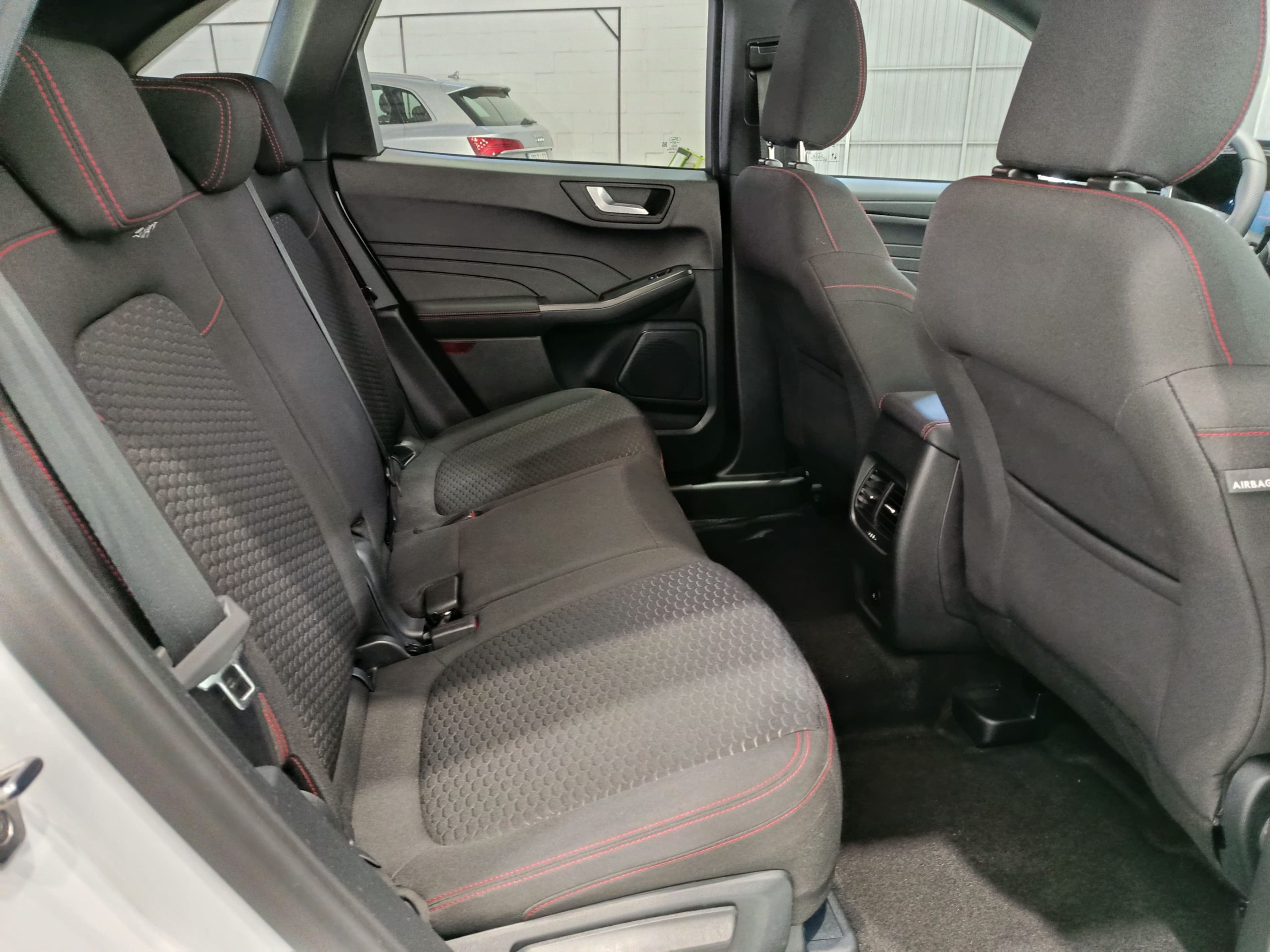 FORD KUGA ST-LINE 1.5T ECOBOOST 150cv - Imagen 11