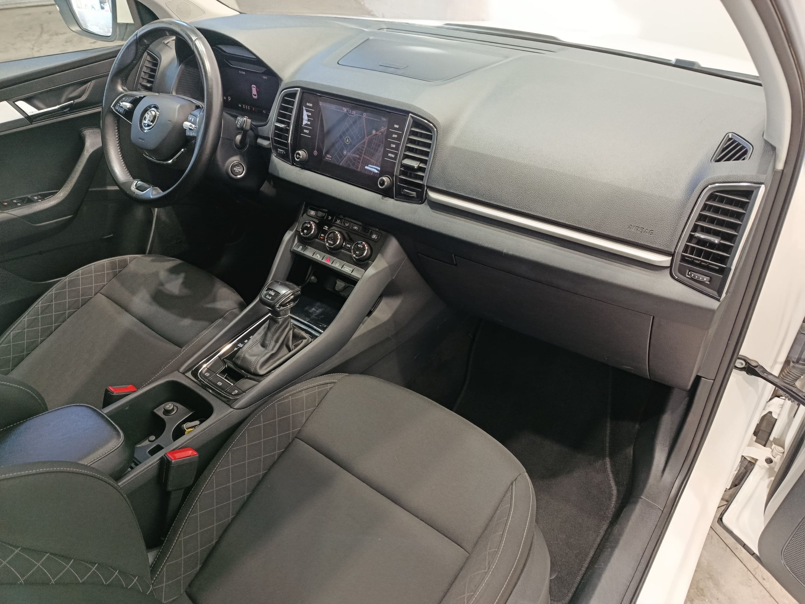 SKODA KAROQ 2.0TDI DSG 4X4 AMBITION 150CV - Imagen 13