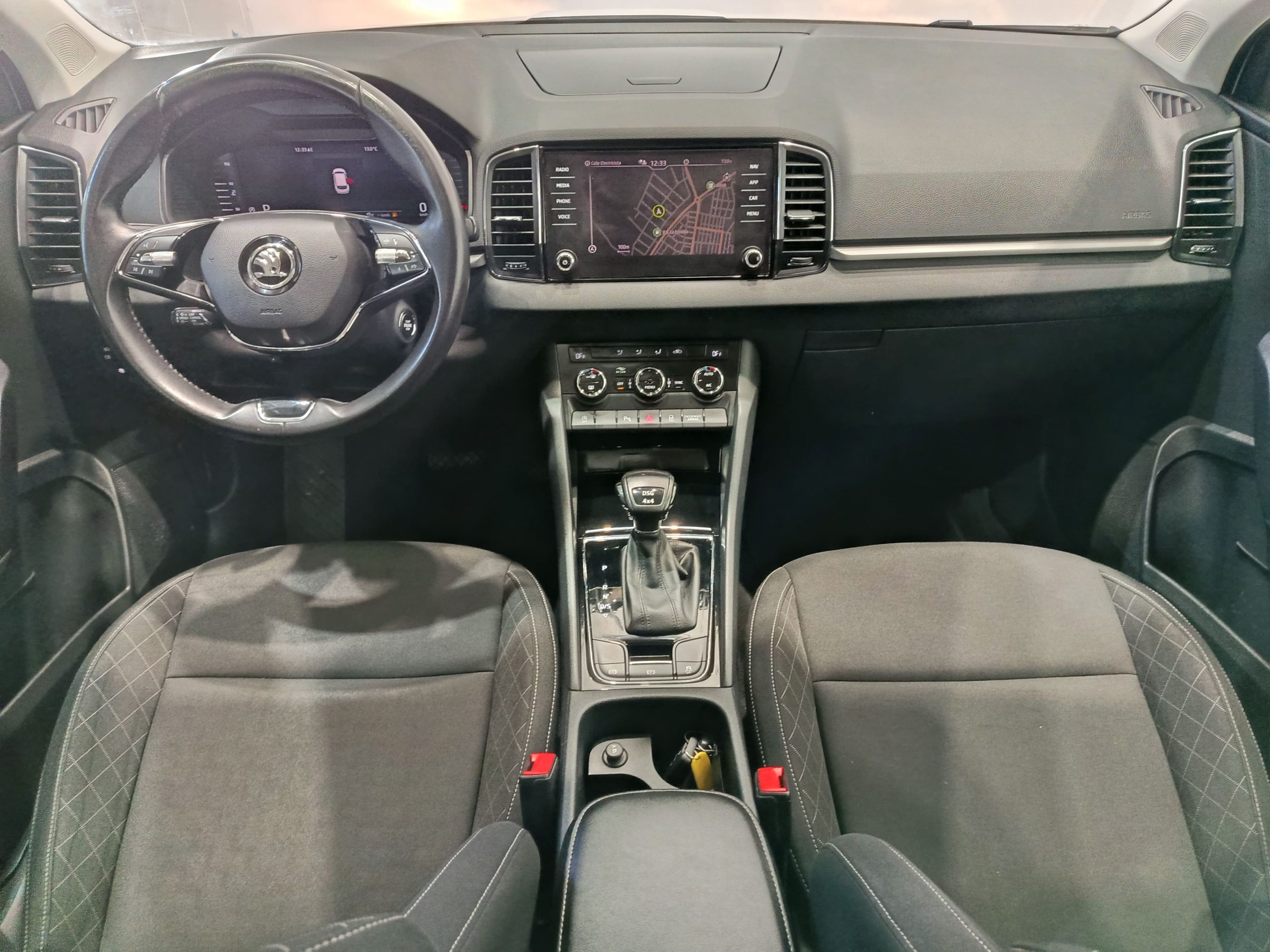 SKODA KAROQ 2.0TDI DSG 4X4 AMBITION 150CV - Imagen 14