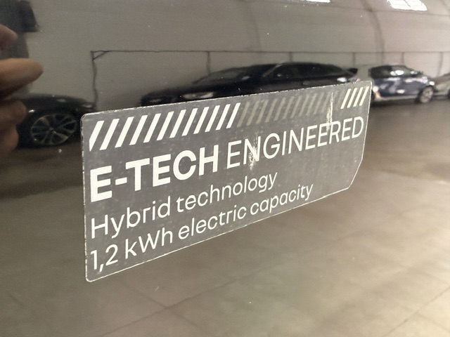 RENAULT ARKANA RS LINE HYBRID 145cv - Imagen 14