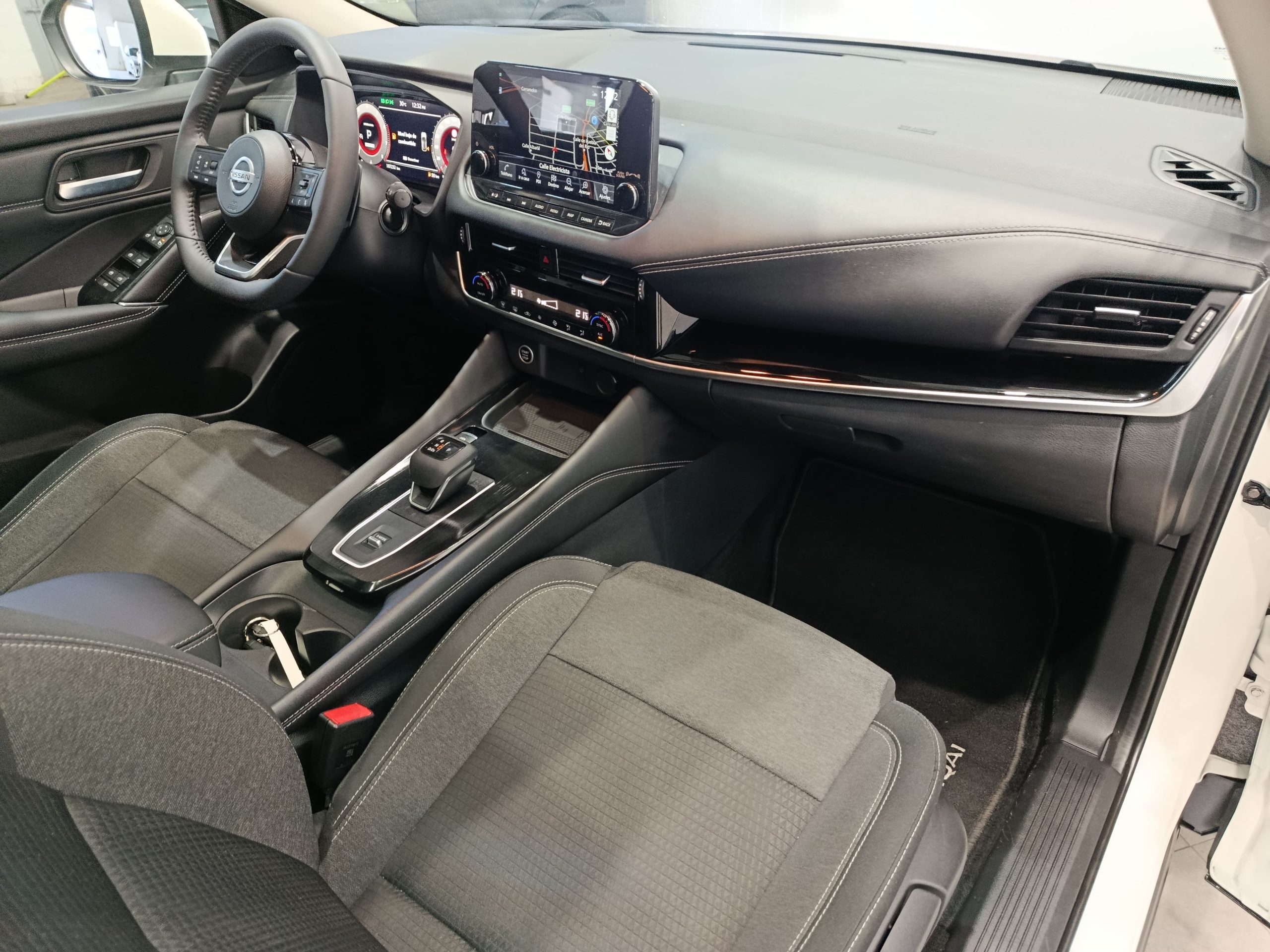 NISSAN QASHQAI 158cv XTRONIC PREMIERE EDITION - Imagen 14